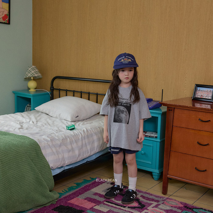 正韓夏BLACKBEAN 小童兩色保護地球上衣