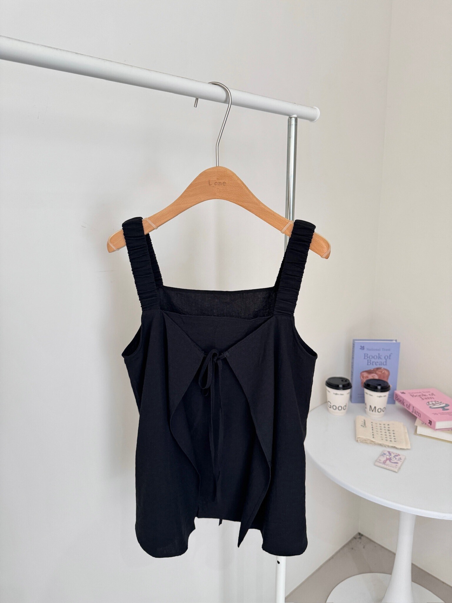 前開衩造型綁帶背心