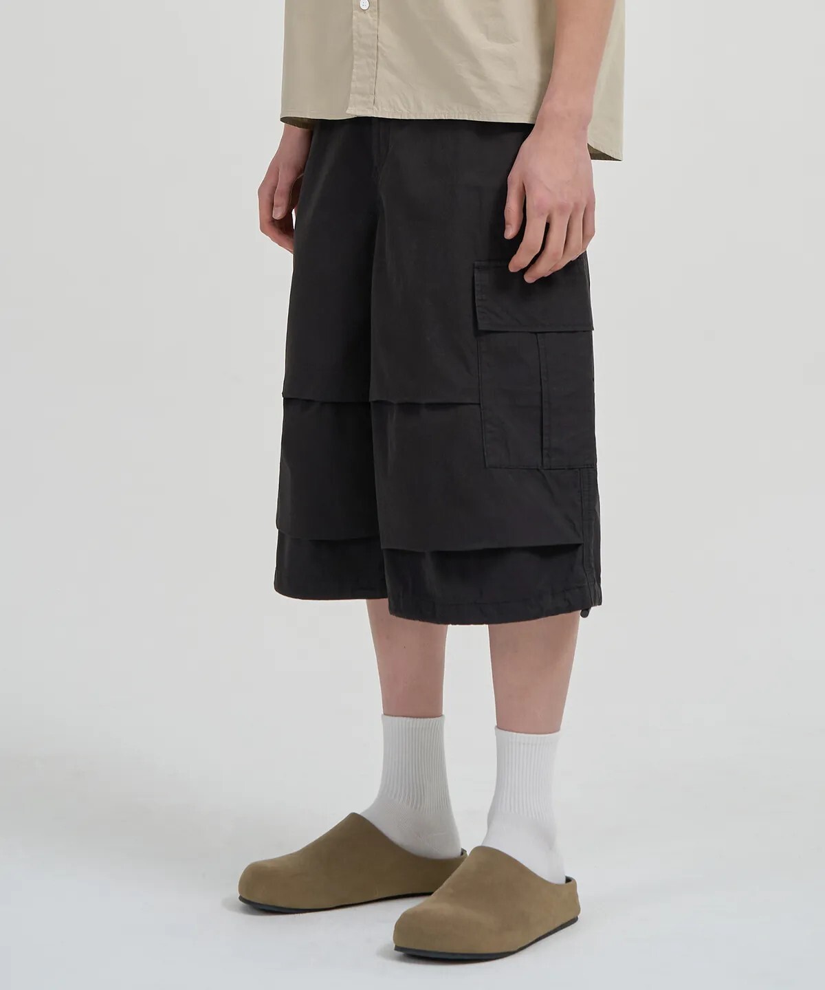 【OWN】TOFFEE 後口袋 工裝 百慕達 7分褲 降落傘 抽繩 休閒 寬褲 春夏 必備 不分男女 黑色 咖啡色