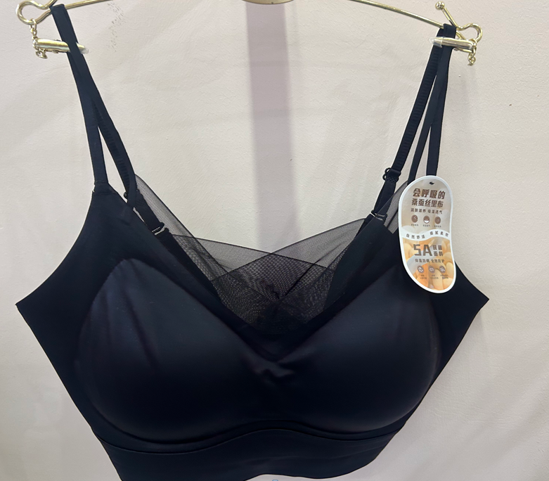 B09 KK5606 訂製款緞面法式短款美背內衣 $158/1