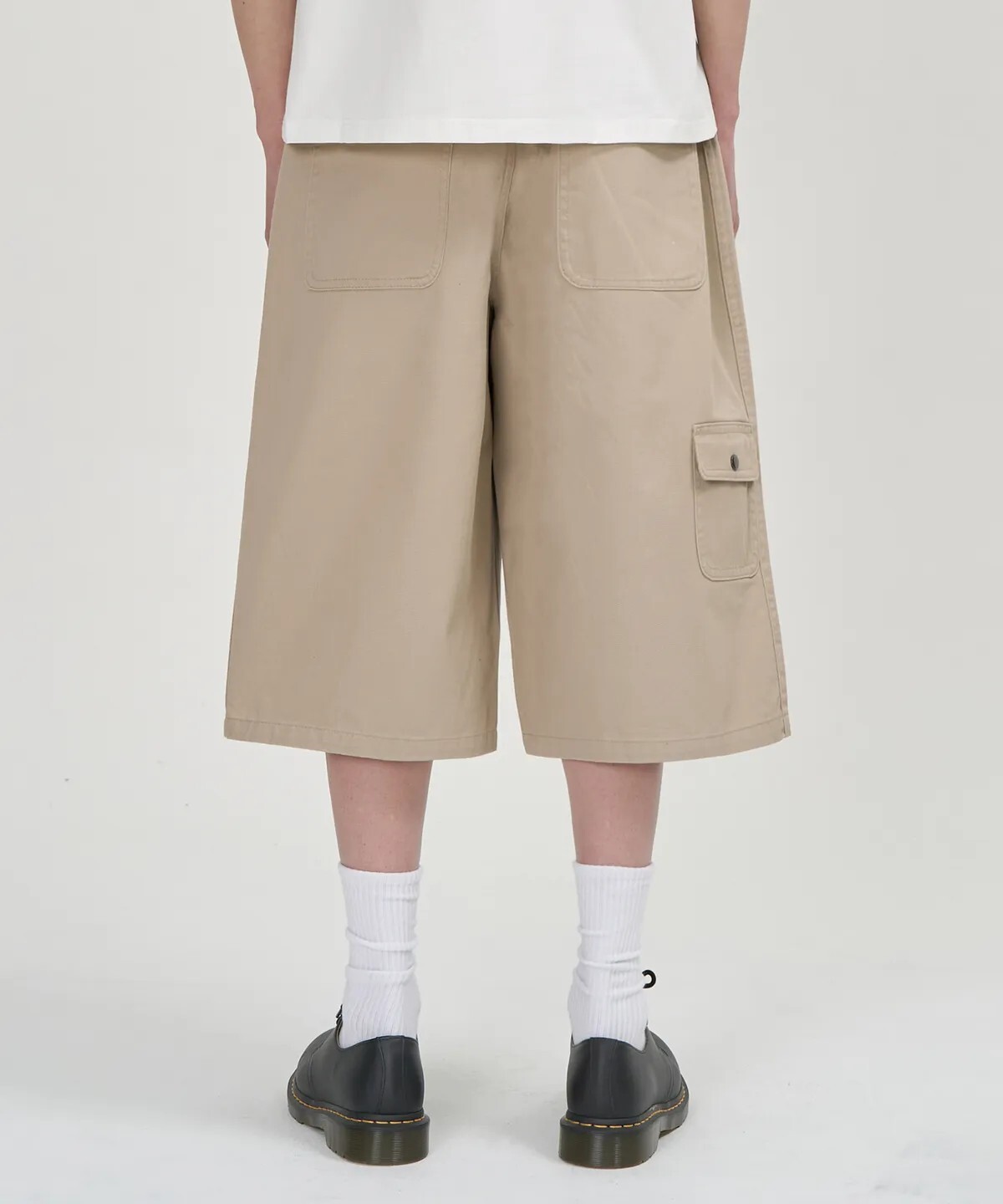 【OWN】TOFFEE 迷你口袋 百慕達 寬褲 7分褲 休閒 春夏 必備 不分男女 黑色 炭灰 卡其