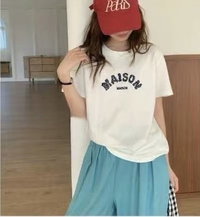 160 韓國簡約刺繡英文T