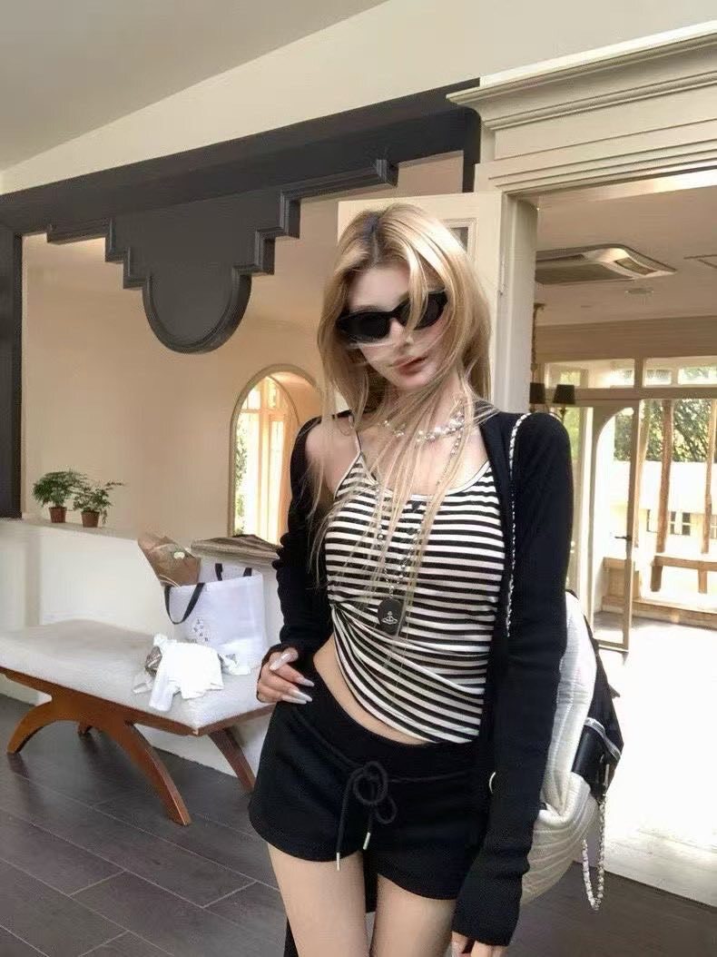 黑色開衫條紋背心短褲套裝❤️
