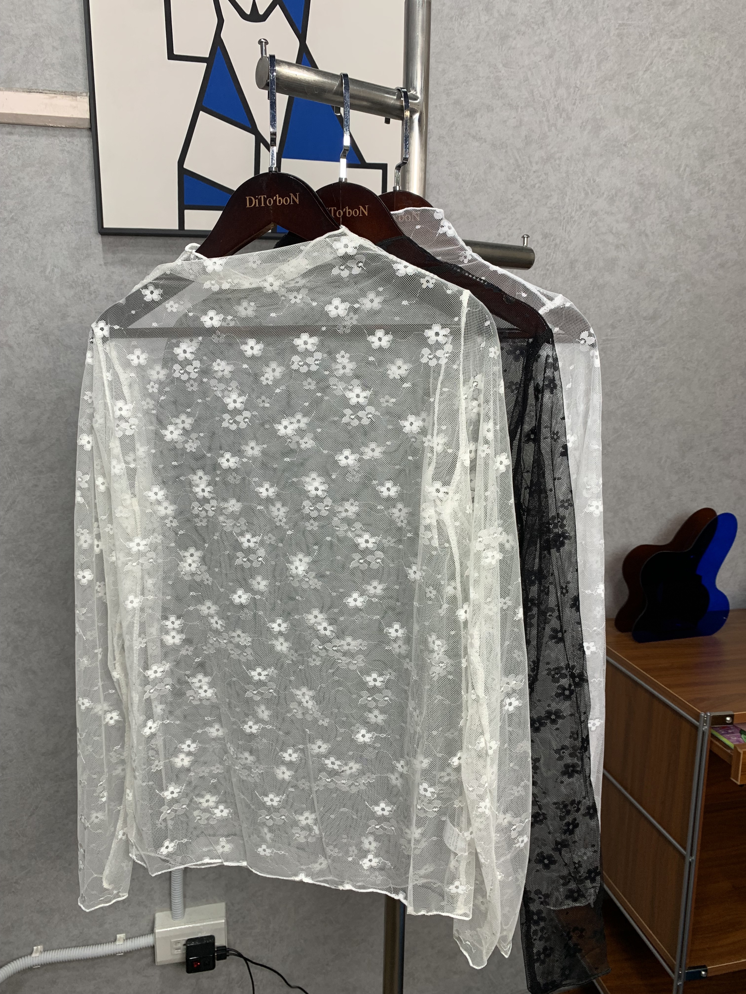 963 小花透膚打底 - 3 colors