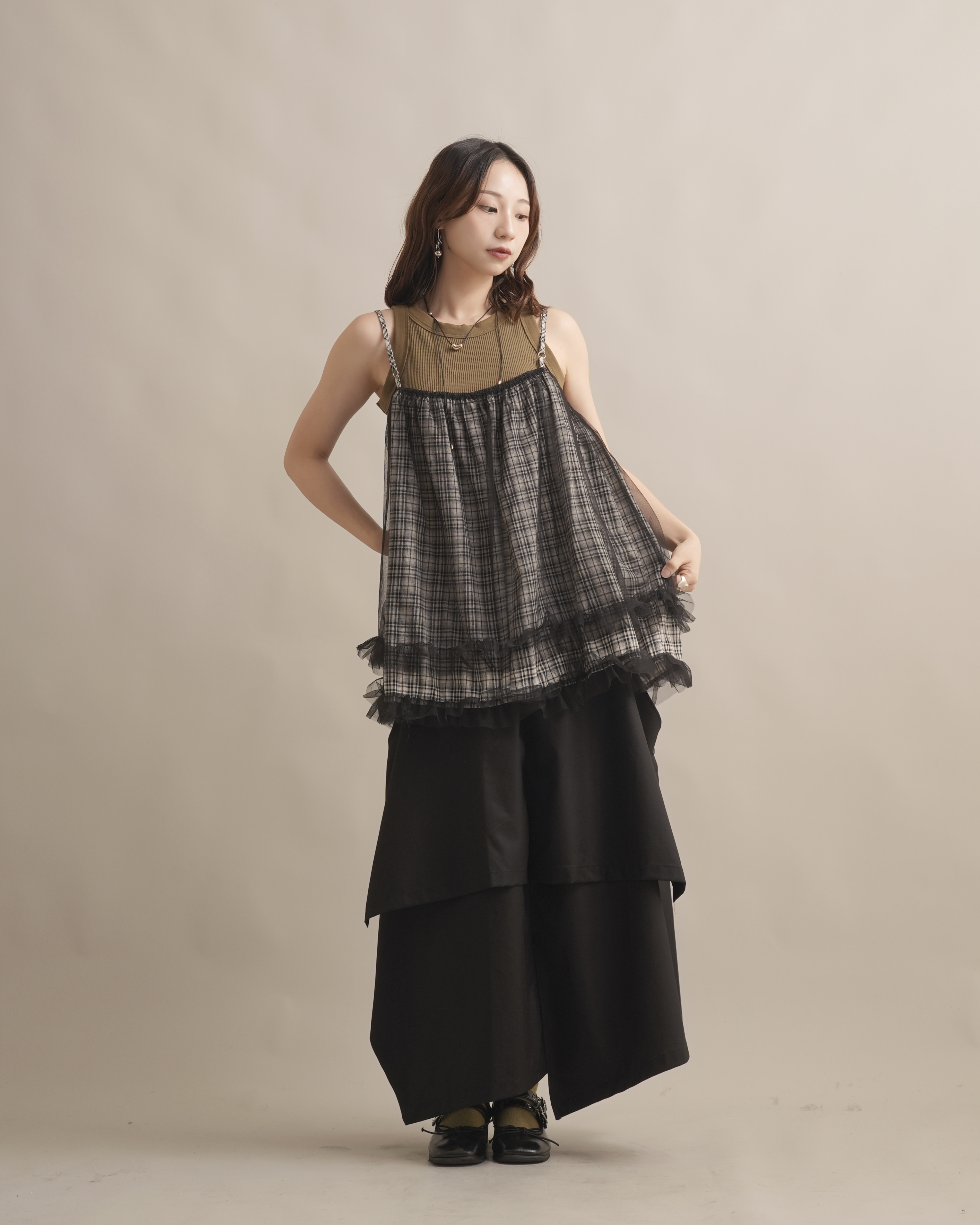 060251 小眾設計款! 特殊剪裁半身裙 - 黑