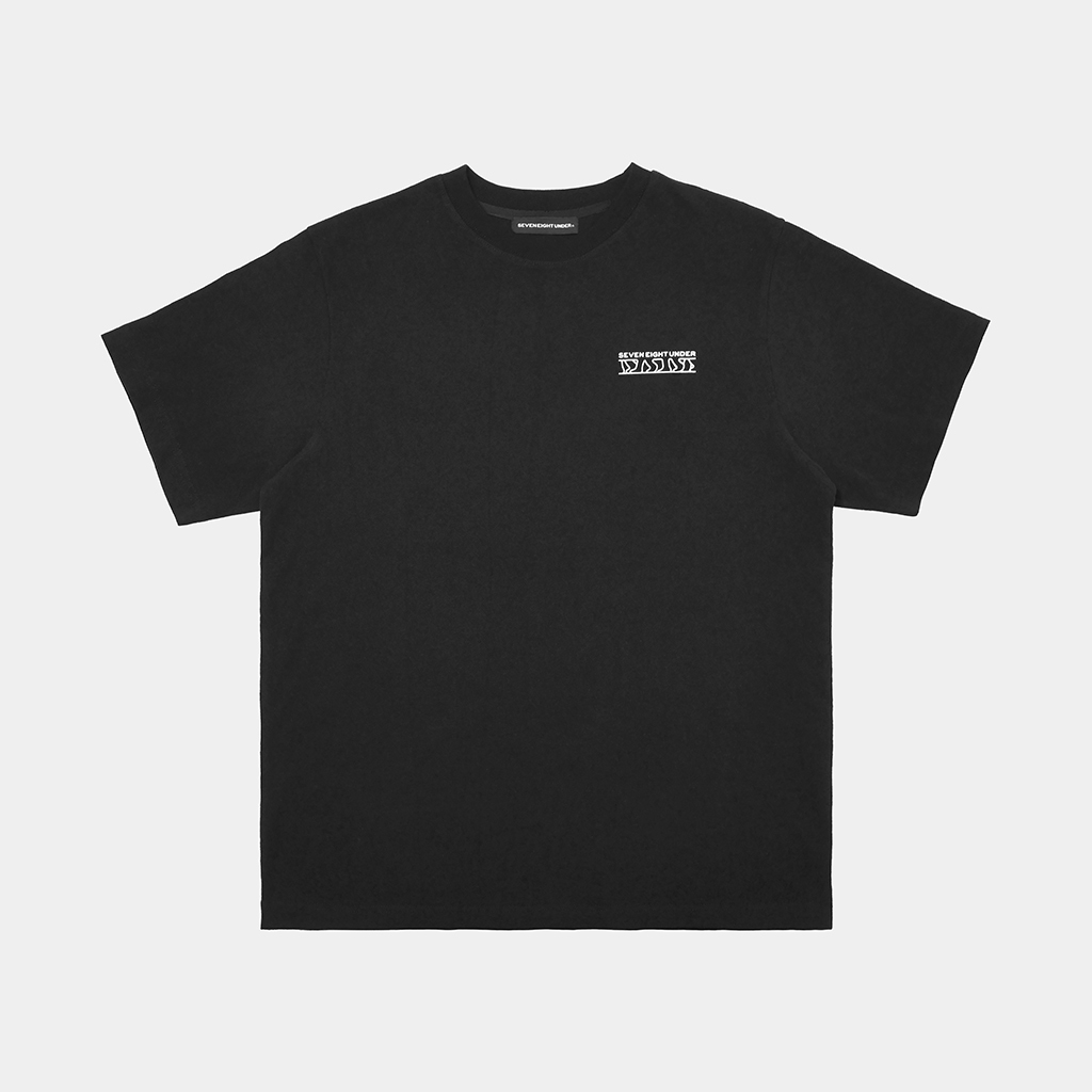 XC156 SEVEN EIGHT UNDER CLASSIC T-SHIRT 黑色