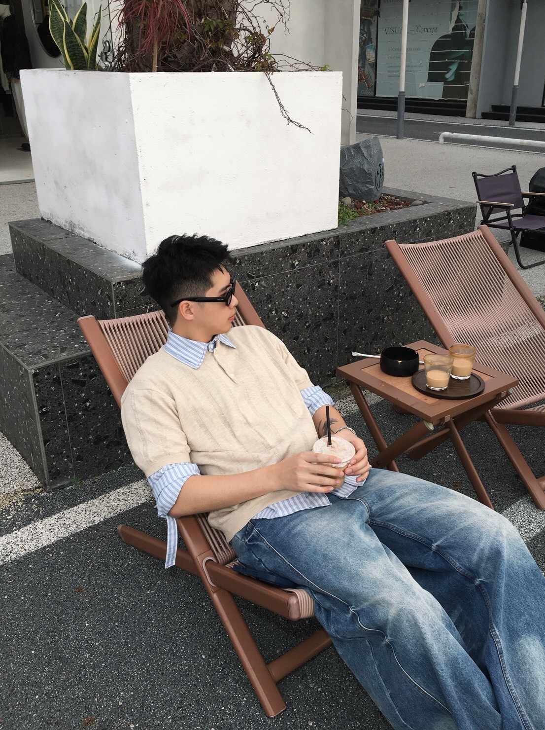 竹節紋寬鬆牛仔彎刀褲/藍色