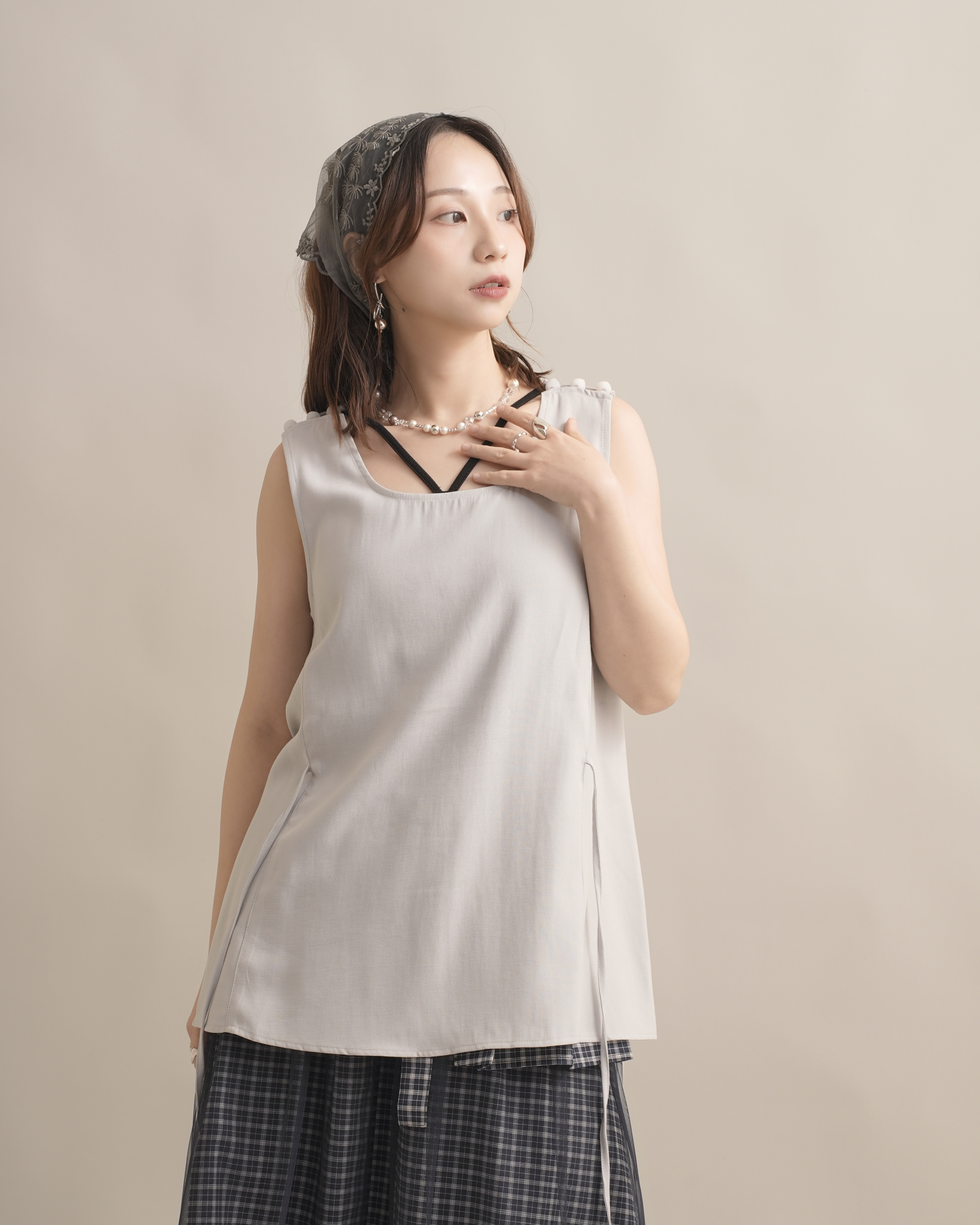 060357 小眾設計款! 珠珠寬肩背心上衣 - 灰藍