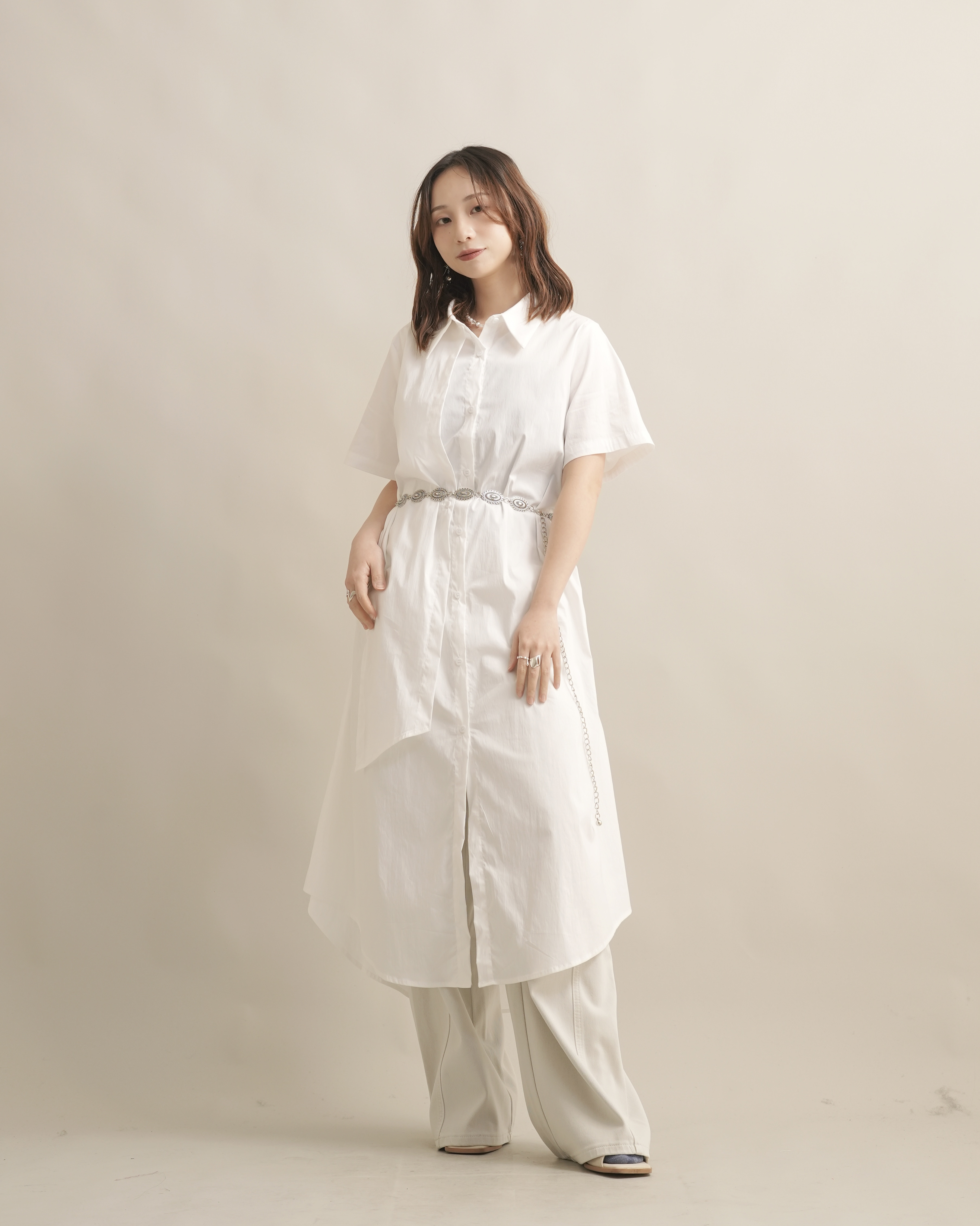 060270 小眾設計款! 側抓皺短袖襯衫洋 - 白