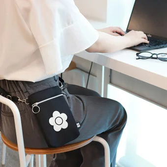 日本限定 MARY QUANT MINI SHOULDER BAG 小肩背包