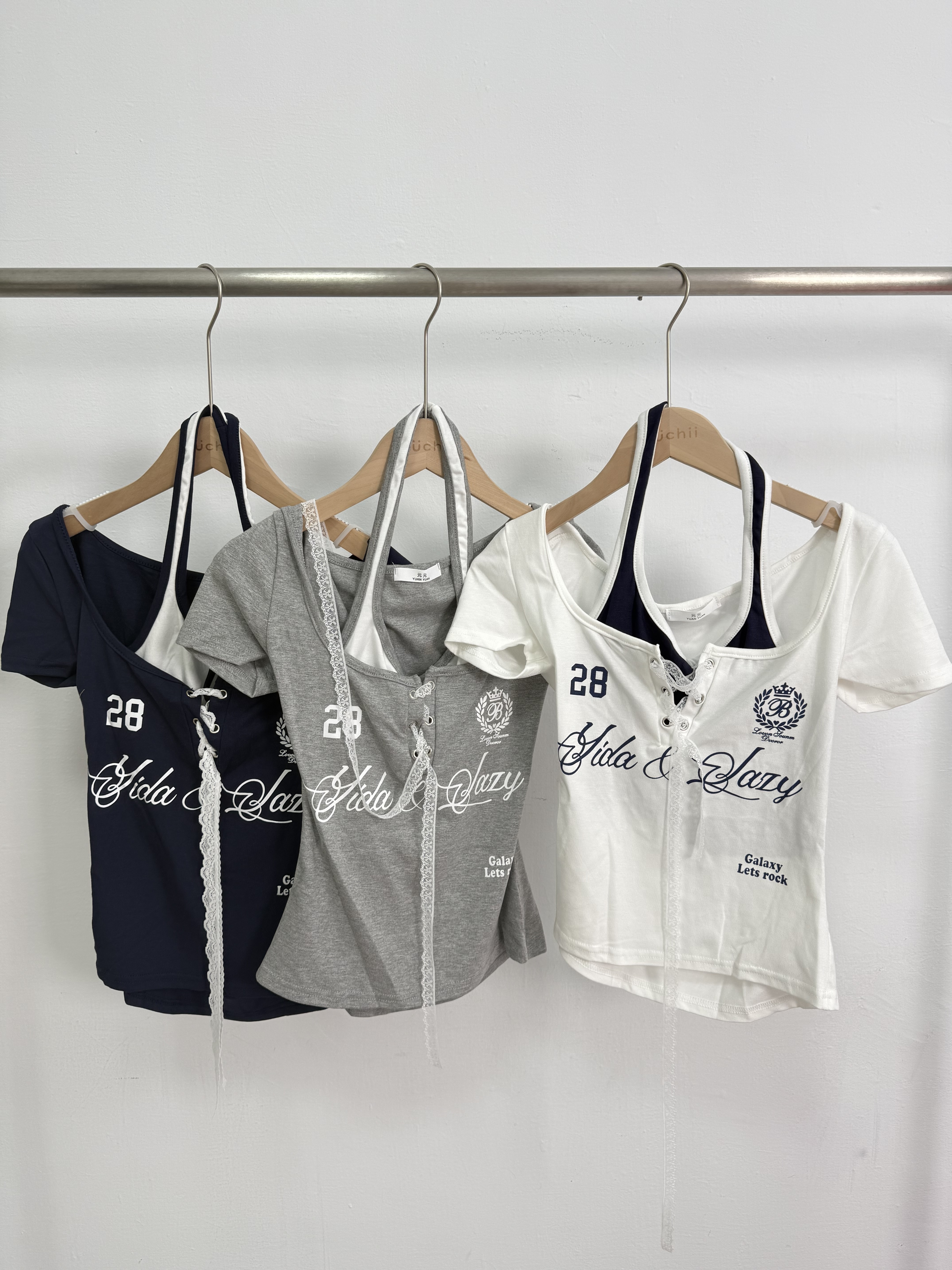 B15英字蕾絲假兩件上衣