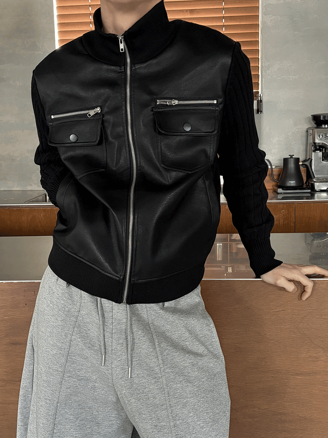 高領針織拼接皮夾克