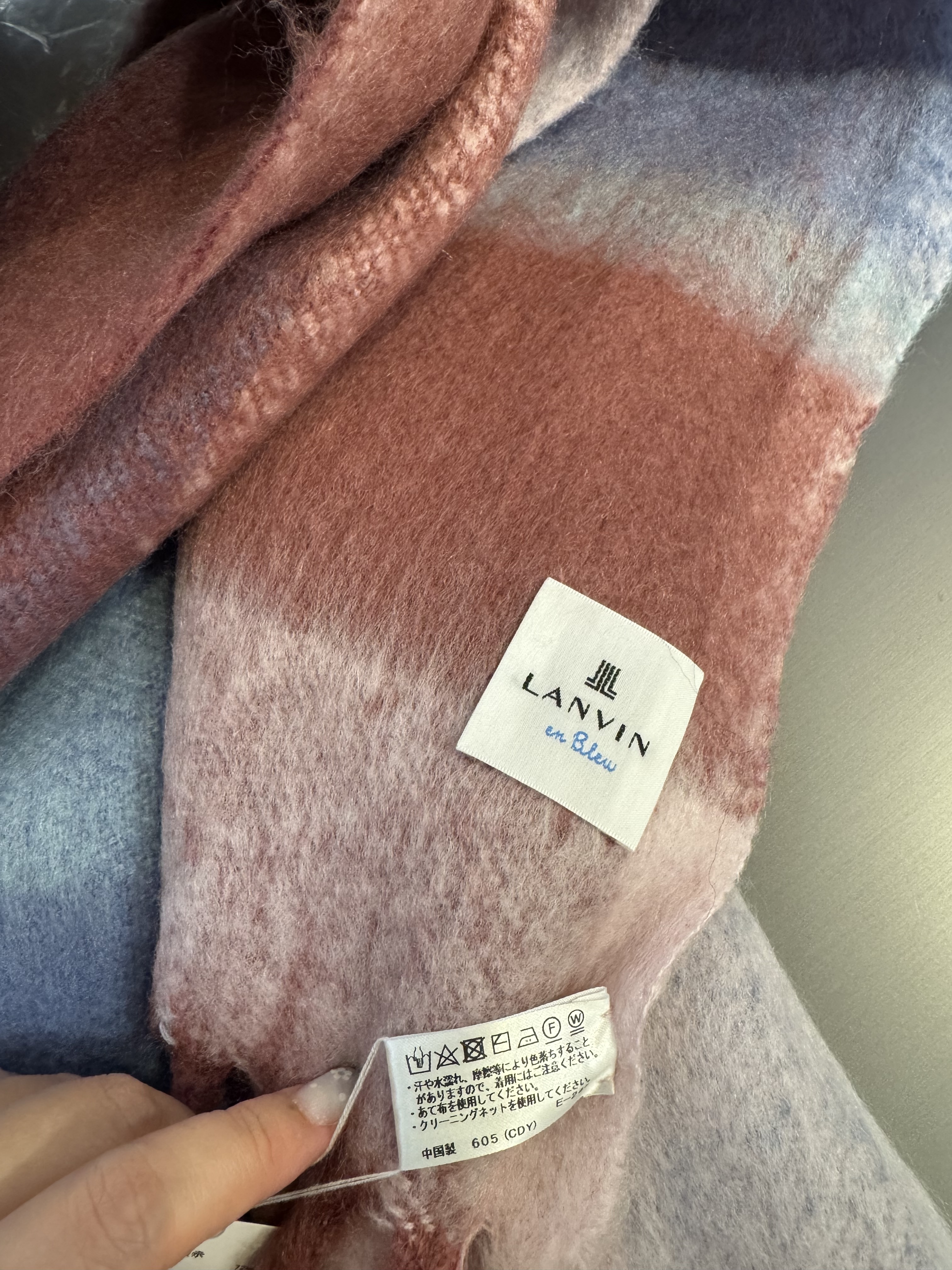 LANVIN 糖果色圍巾