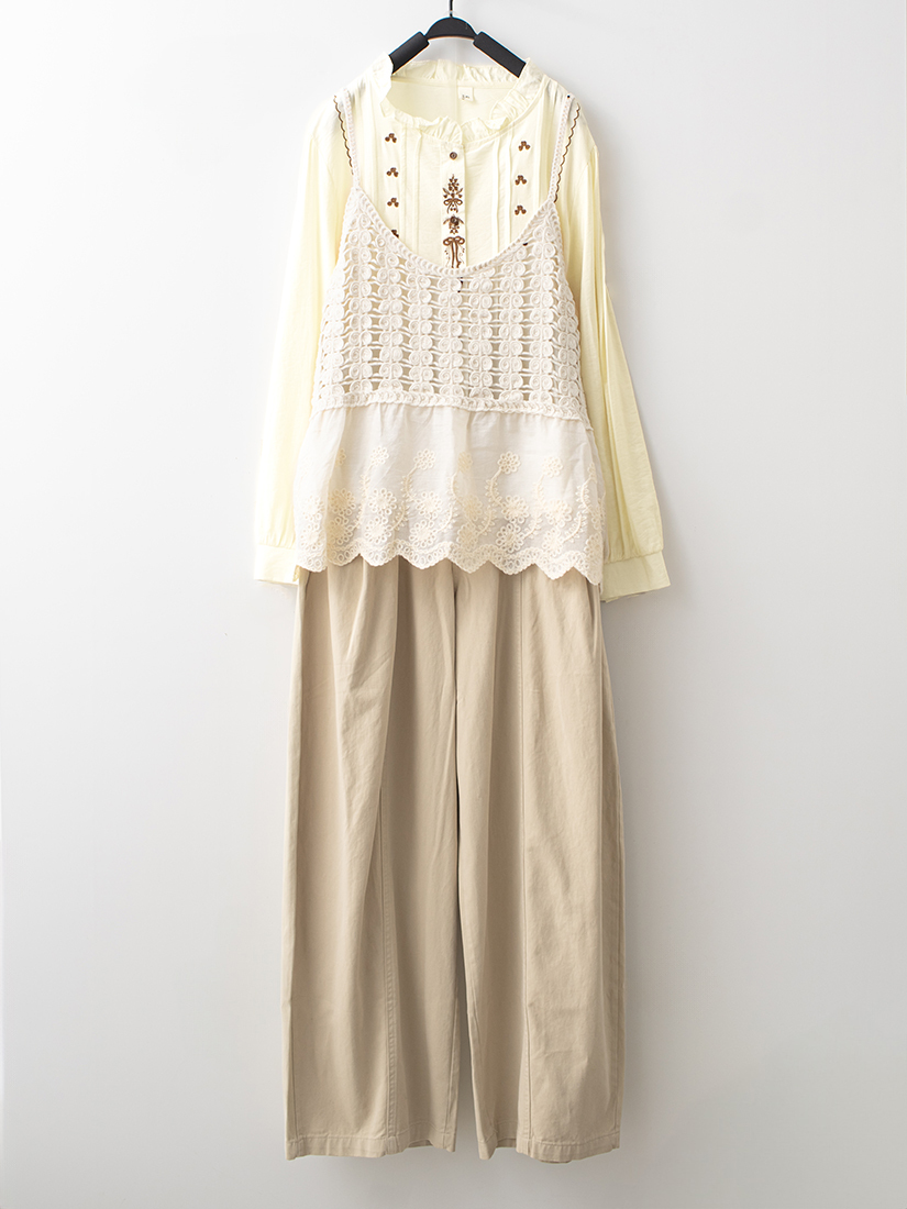 簍空勾花吊帶背心荷葉壓褶襯衫跳色配釦寬褲組合