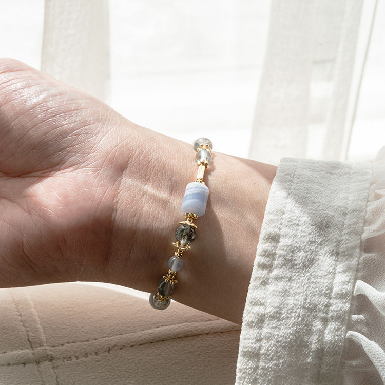 片刻：藍紋瑪瑙｜藍兔毛｜藍髮晶｜藍托帕｜藍玉髓