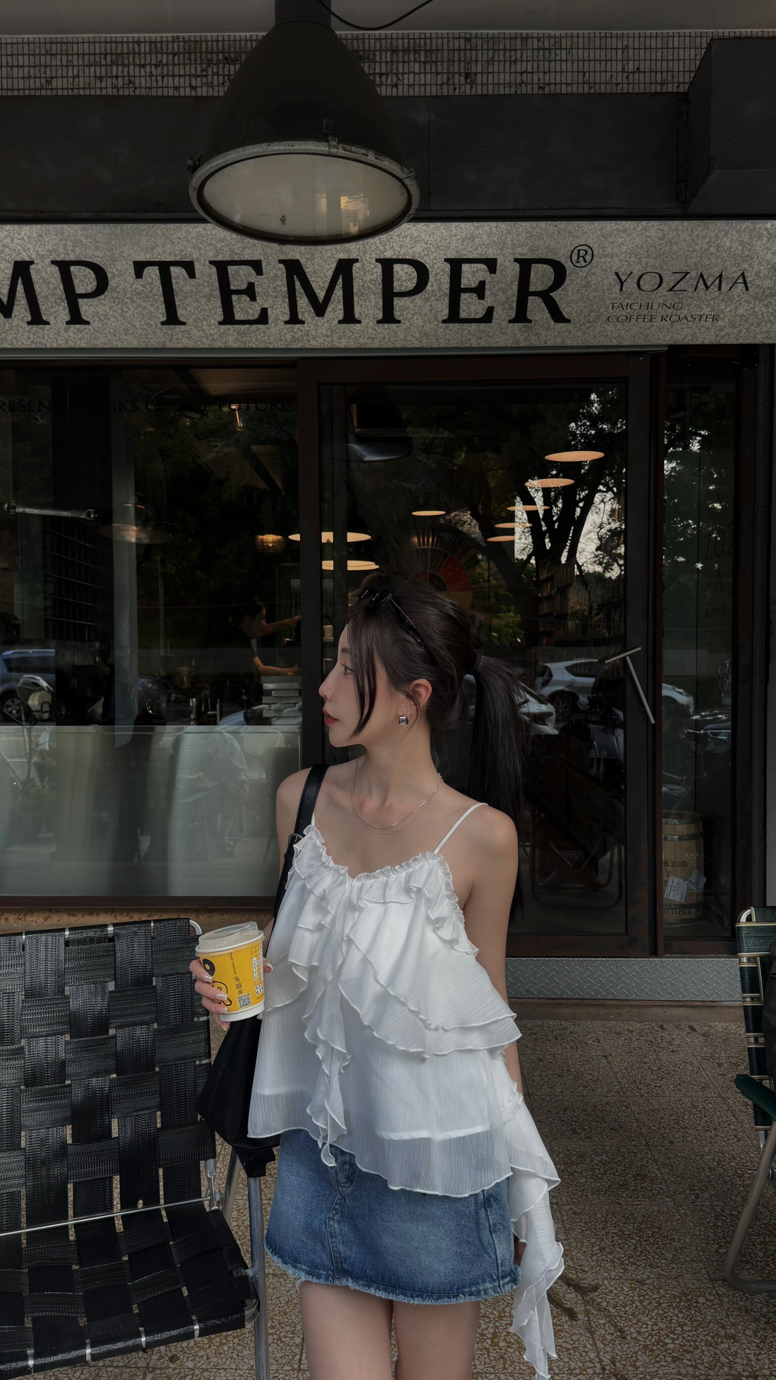 #AM29 不規則雪紡背心(白/黑)