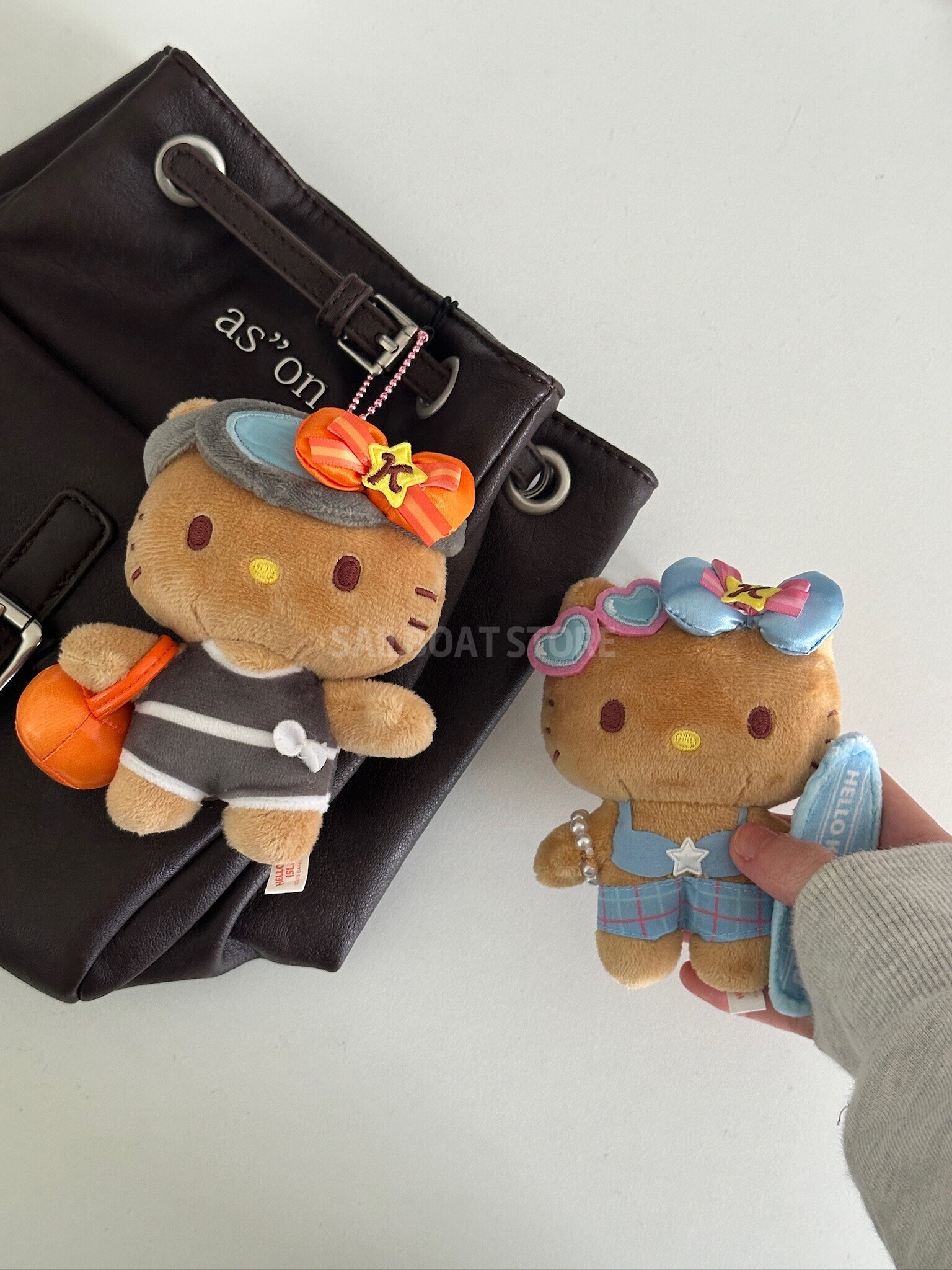 #現貨供應 🇰🇷韓國濟州島限定 三麗鷗 曬黑凱蒂貓 海女造型 吊飾娃娃