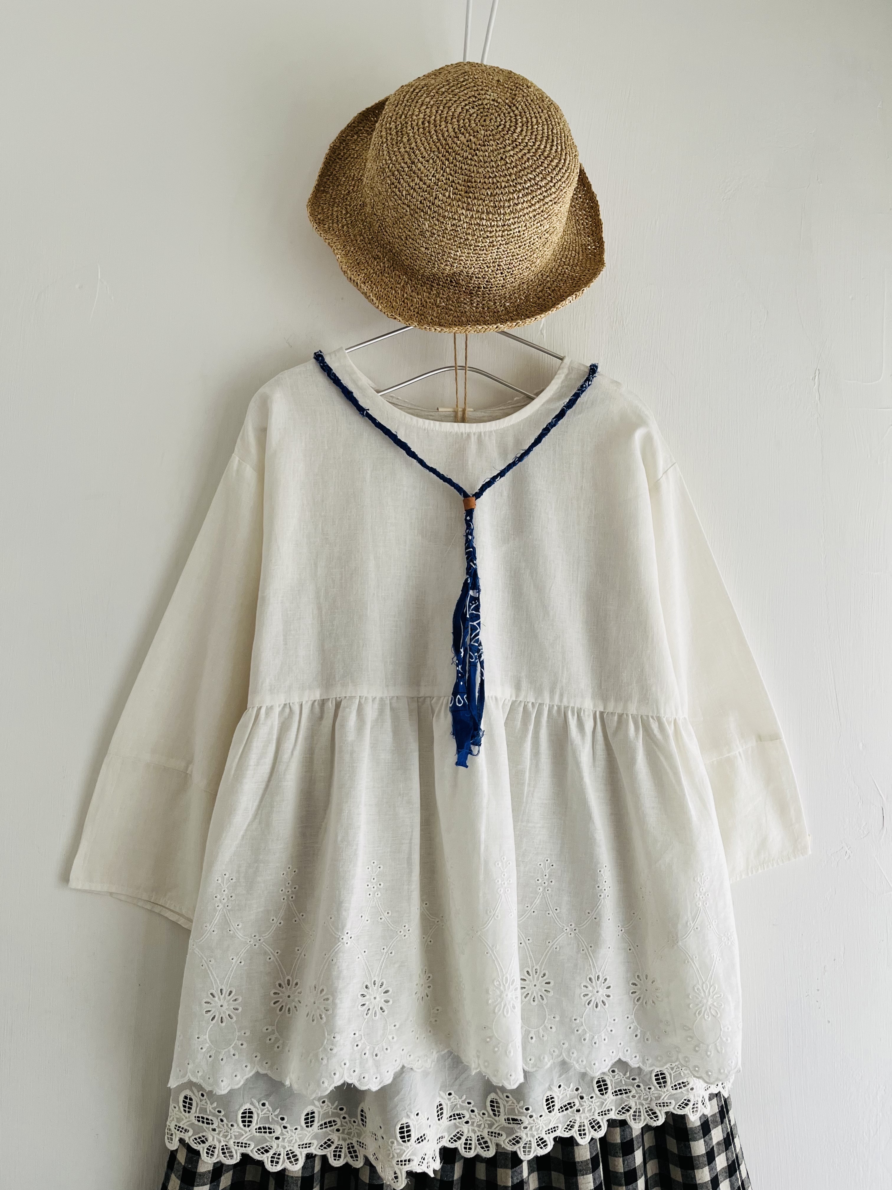 blue willow米色刺繡top & 外套