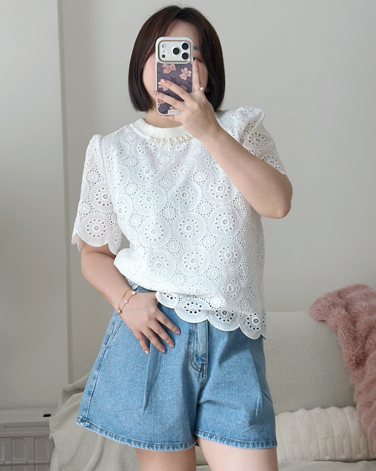 【現貨】NEHA正韓 ♥ 珍珠雕花氣質上衣