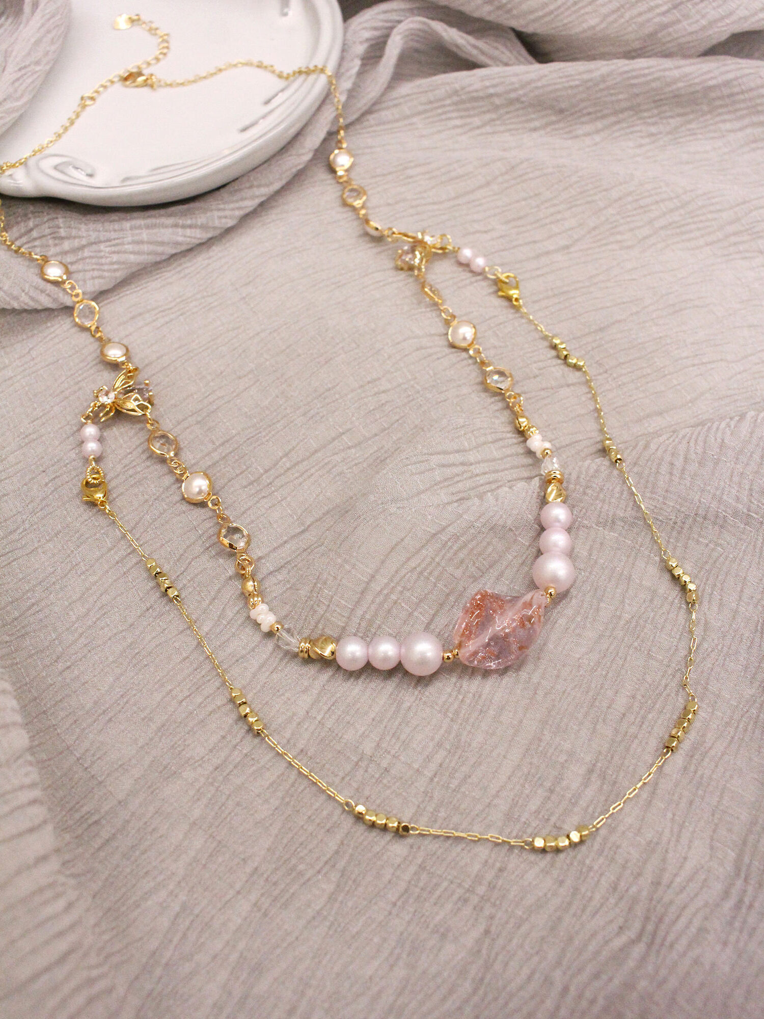 溫開水金色碎光。(2way)MUCHAT手作14KGP蜜蜂琉璃扭珠項鍊