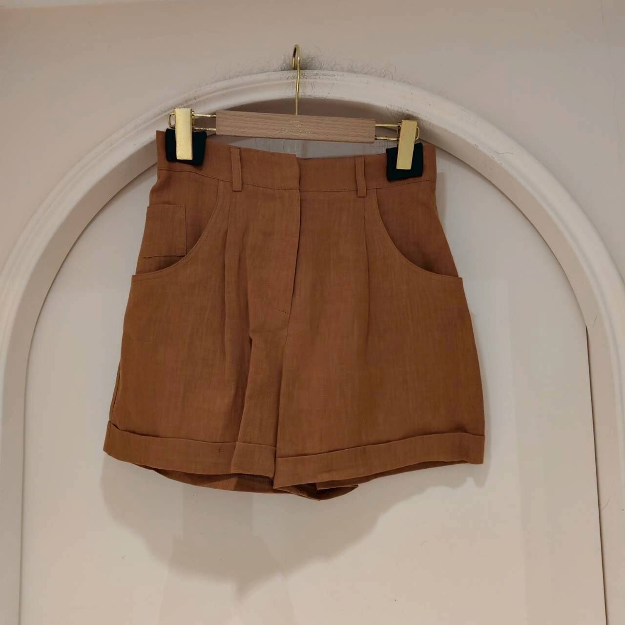 NIU 亞麻素色反褶短褲