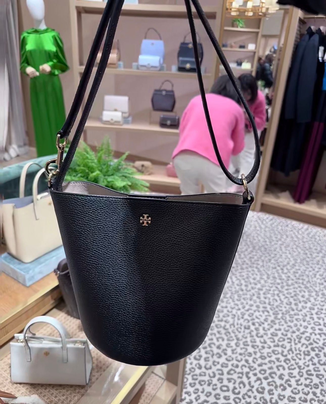 【預購】Tory Burch K03219012 水桶袋