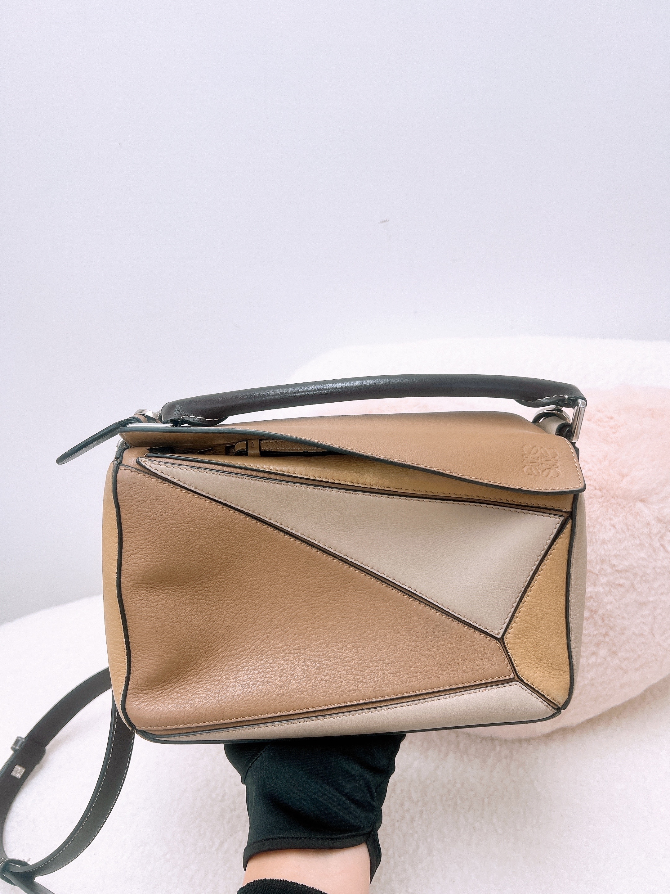 Loewe puzzle small (brown/beige)