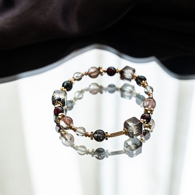 選擇遺憾：紅幽靈｜兔毛幽靈共生石｜蕾絲黑髮晶｜紅石榴｜銀髮晶