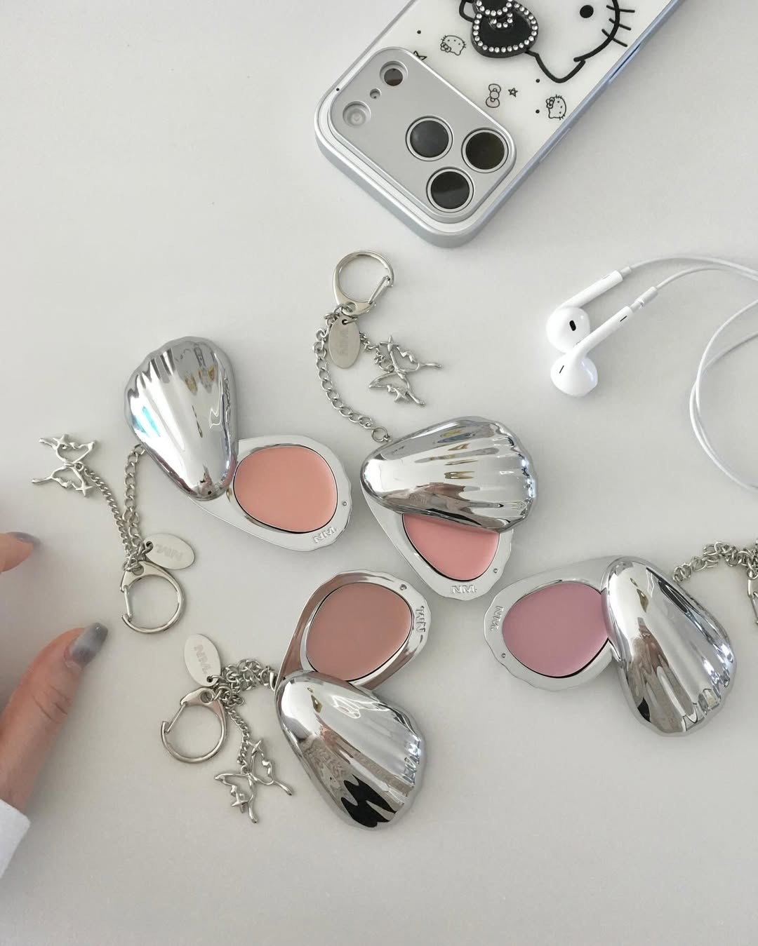 【預購】韓國代購 NAMING. Blurry Cheek Balm 銀花瓣 滑蓋 柔霧 腮紅 萬用膏 吊飾 4 色