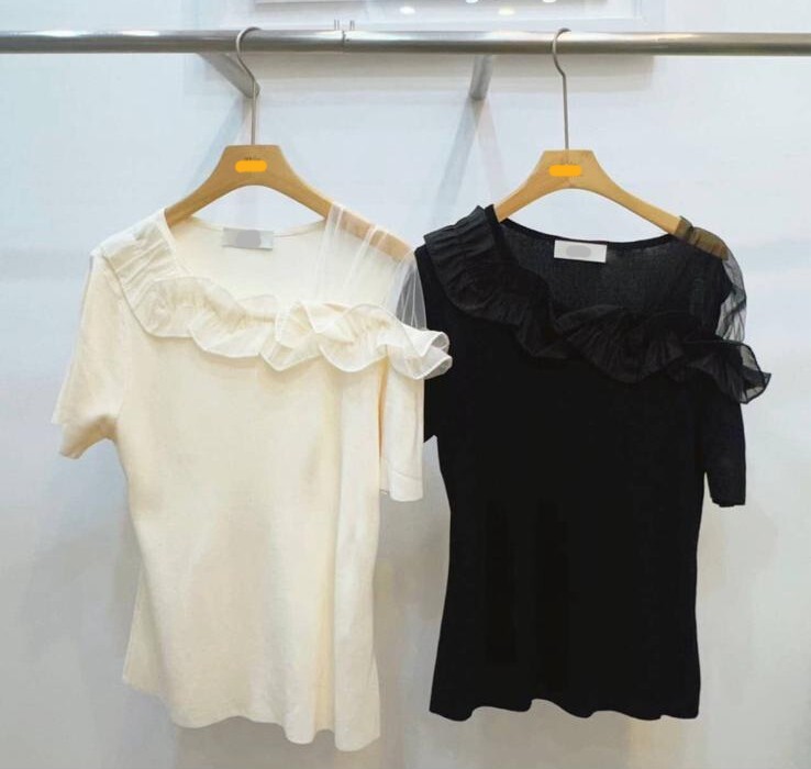 AB44 胸34-50 長22 $379 (一口價)