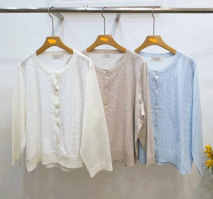 AB47 胸42 長21 $419 (一口價)