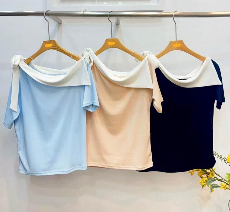 AB51 胸35-56 長20 $389 (一口價)