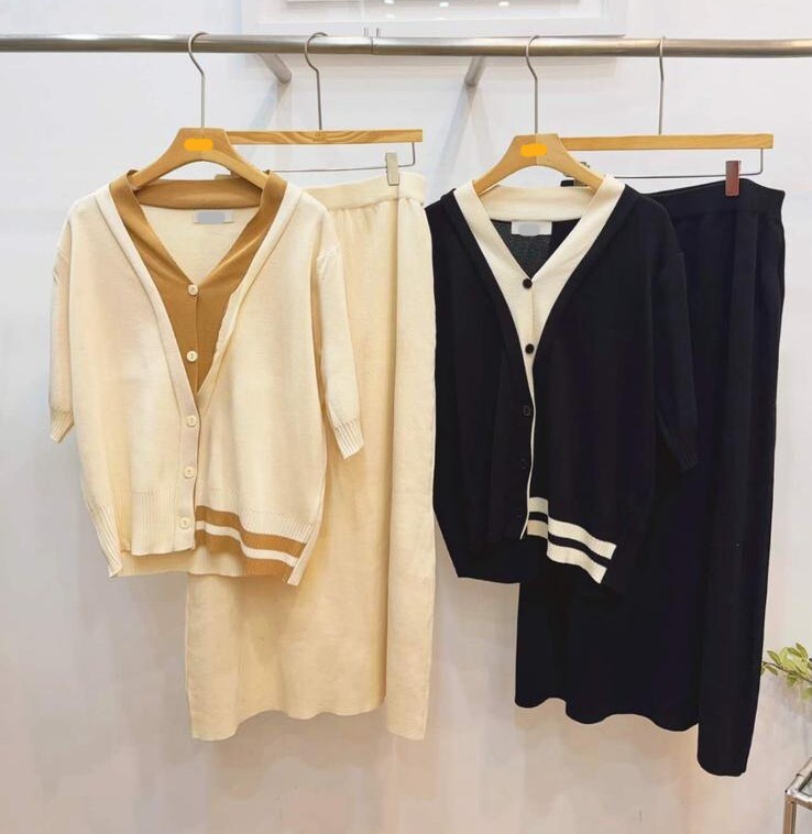 AB63 (SET) 上衣:胸44-56長22 /裙:腰 28-46HIP44 長33  $499 (一口價)