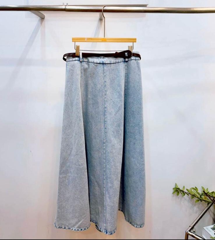 AB68 腰 HIP 長 $429 (一口價)