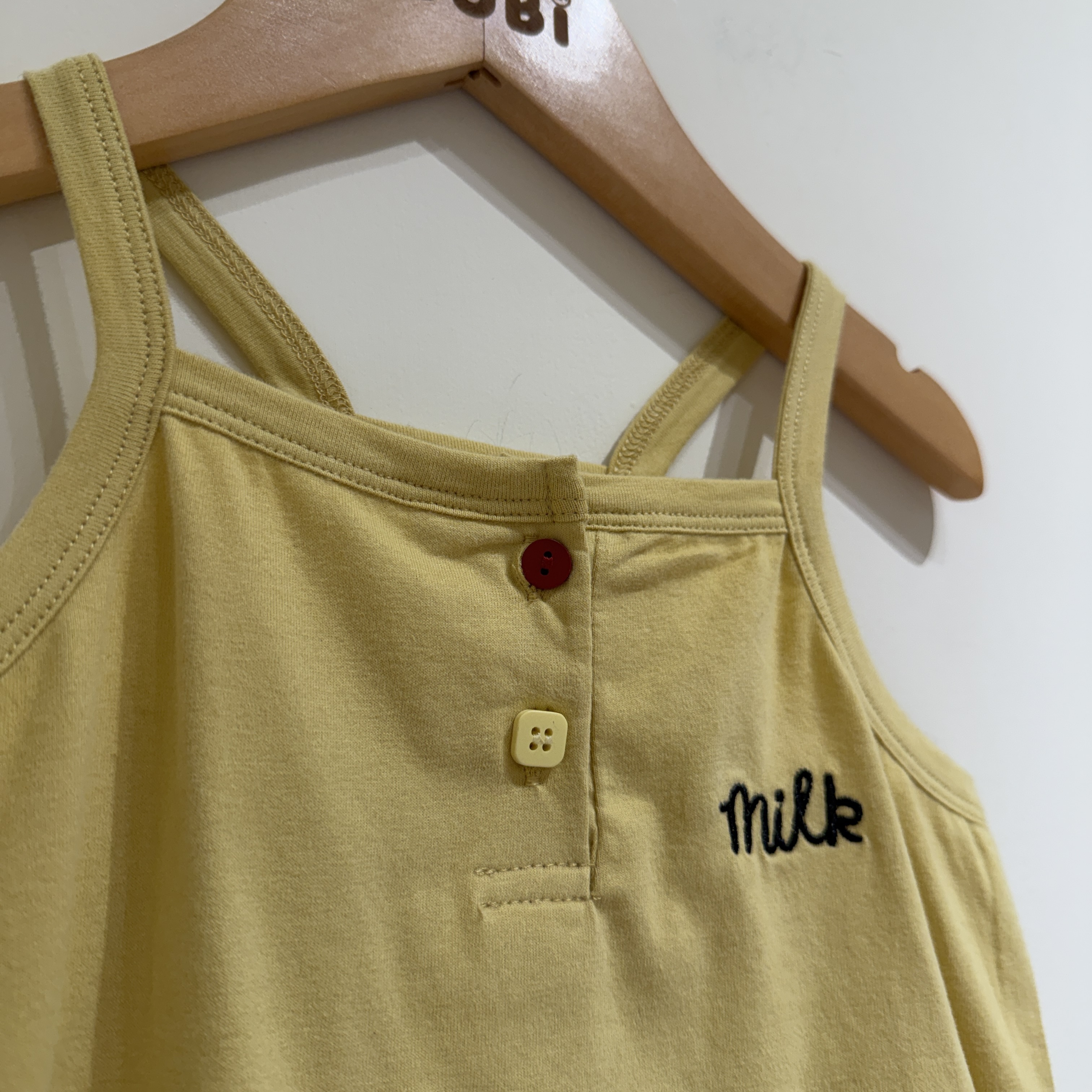 26夏 吊帶背心-淡黃