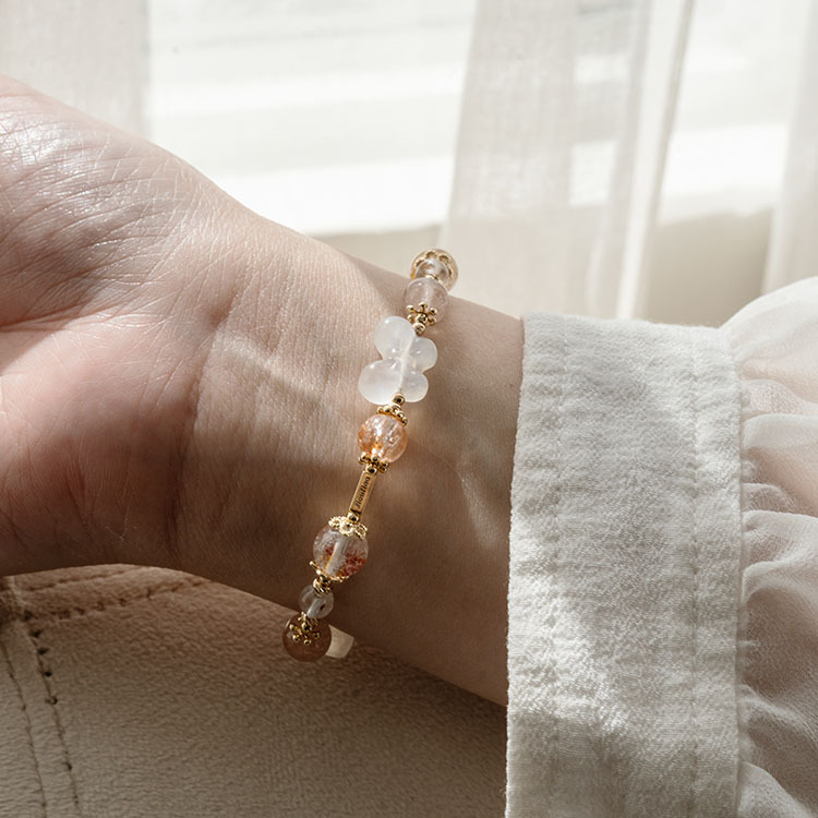 自欺欺人：藍月光｜粉兔毛｜金太陽｜錦鯉膠花｜羽毛鈦