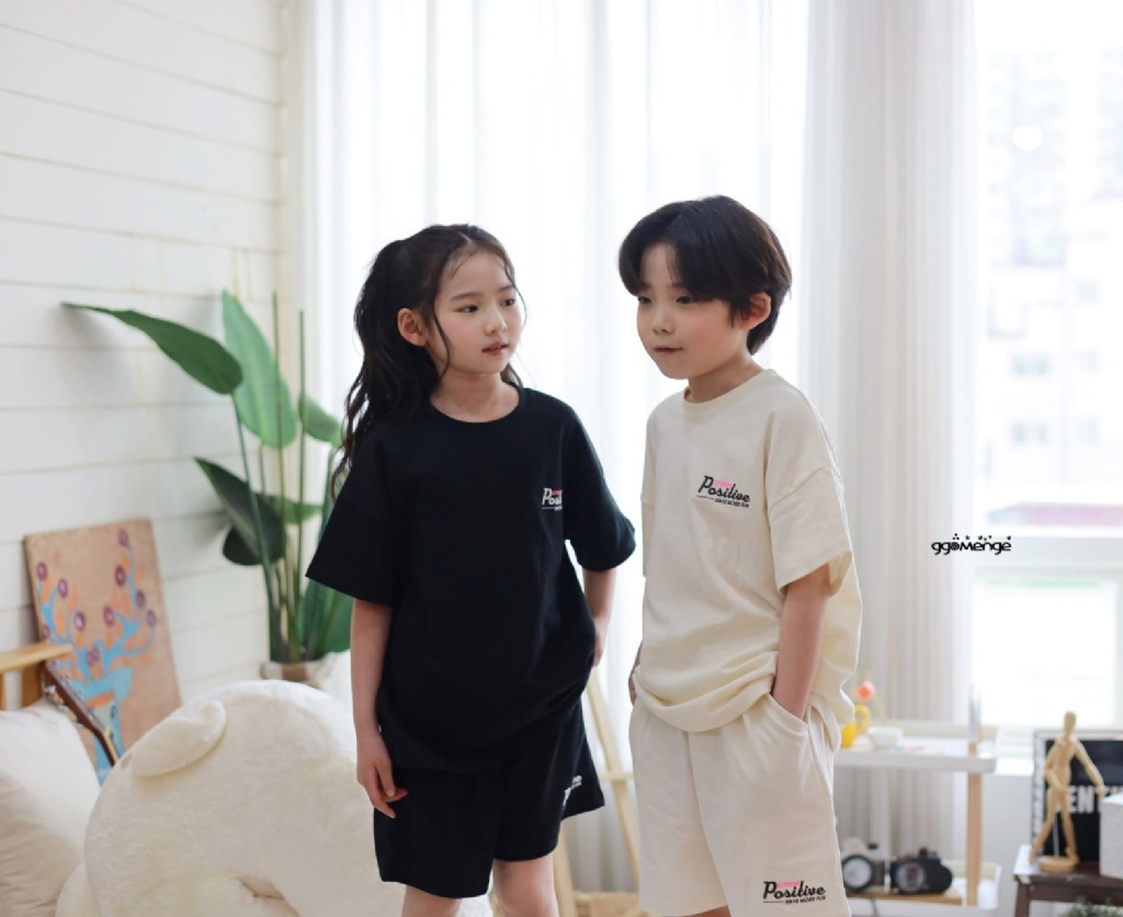 正韓夏Ggomenge 親子裝_兩色彩色線條套裝