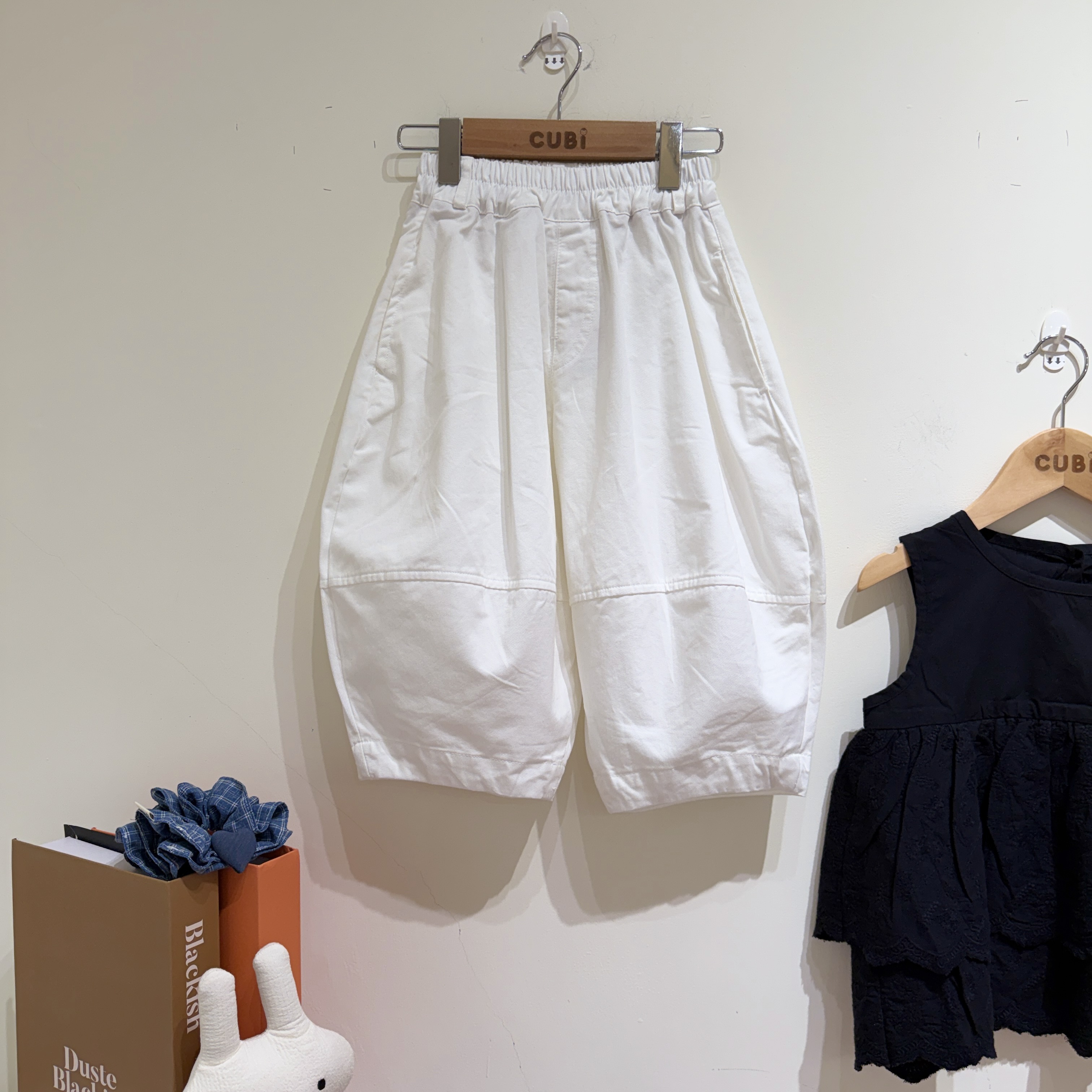 26夏 彎刀寬褲-白