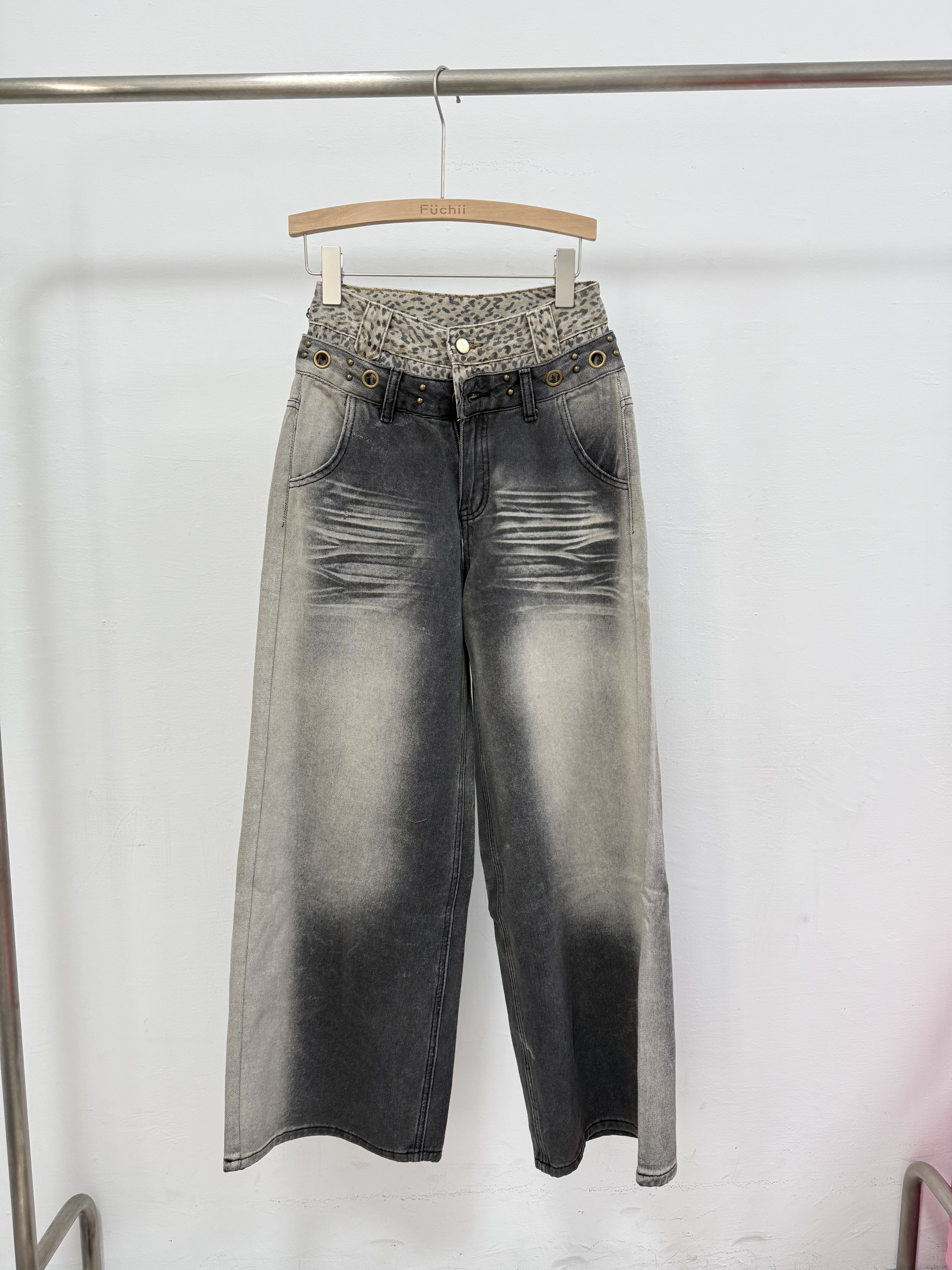 B51拼接豹紋水洗牛仔寬褲