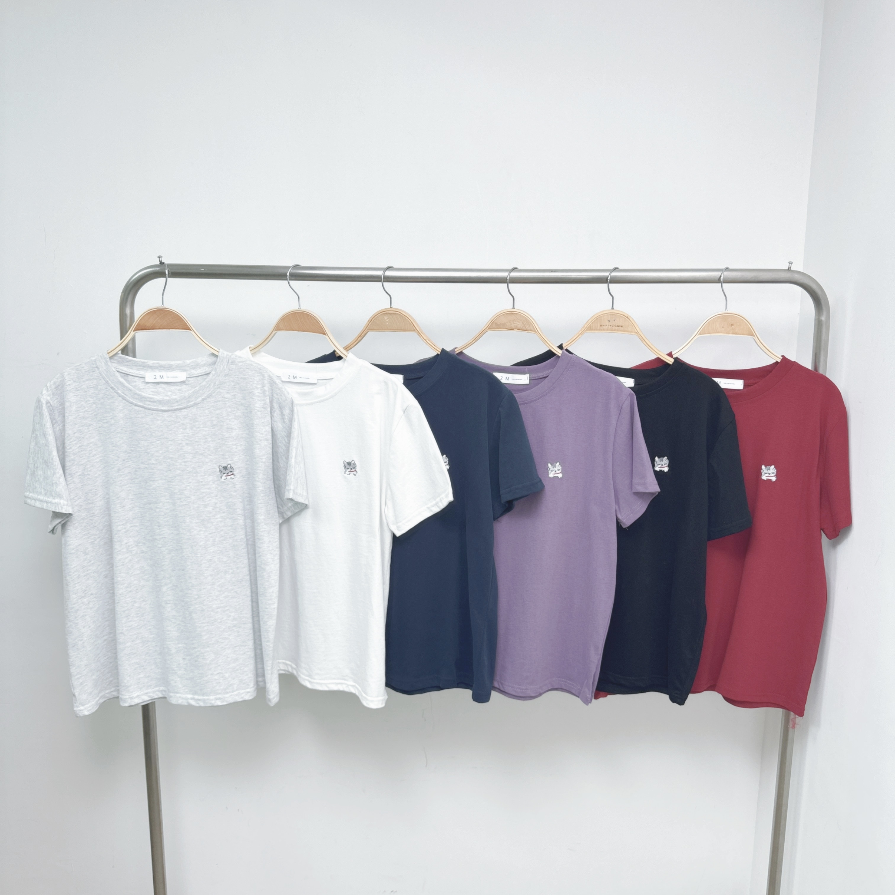 刺繡貓咪中版洗水棉TEE (A32-A37)