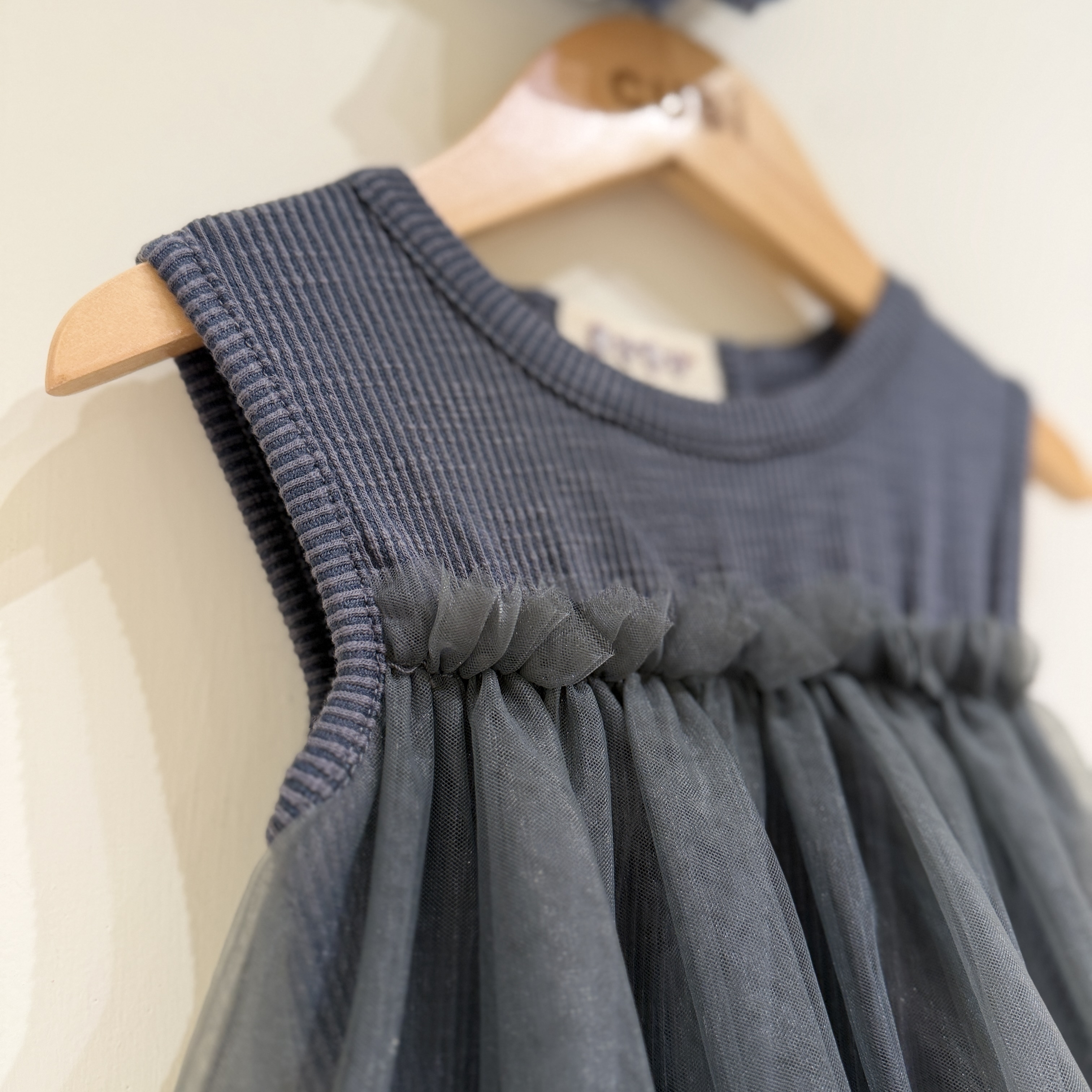 26夏 霧灰層次紗裙洋裝