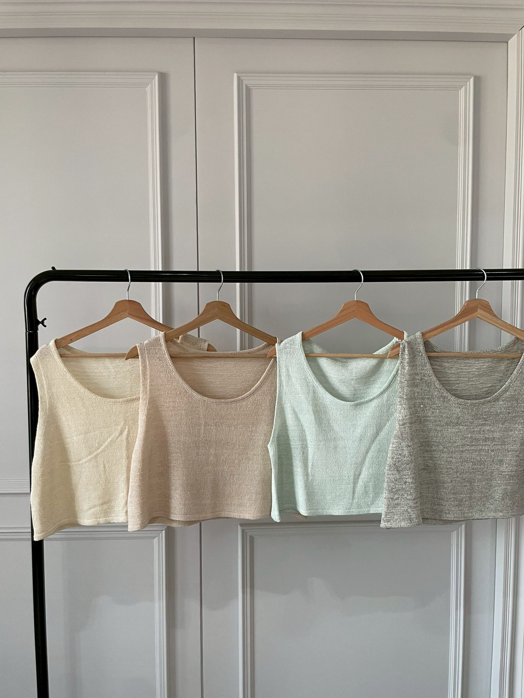 #AM02 夏日寬鬆針織背心（粉/灰藍/淺藍/米杏）