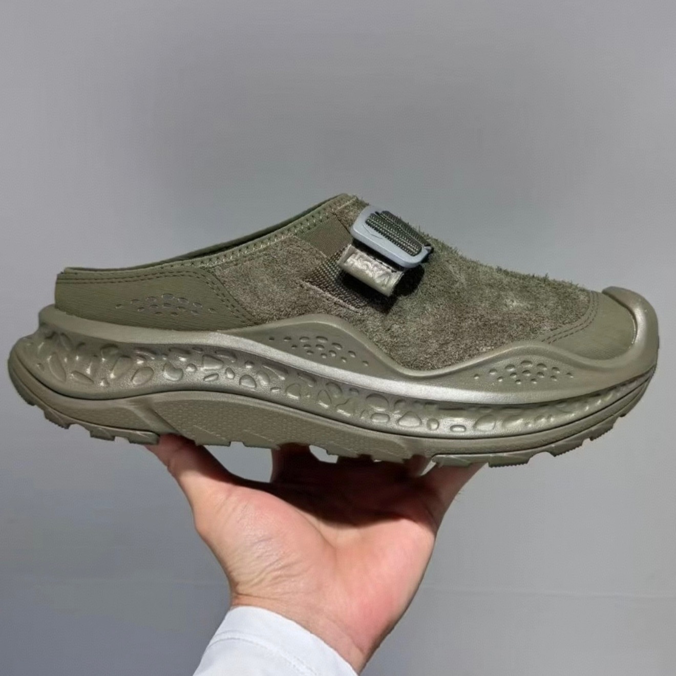 HOKA U ORA PRIMO EXT 橄欖綠 麂皮 恢復拖 麵包鞋 拖鞋 休閒 1168973-AQLV