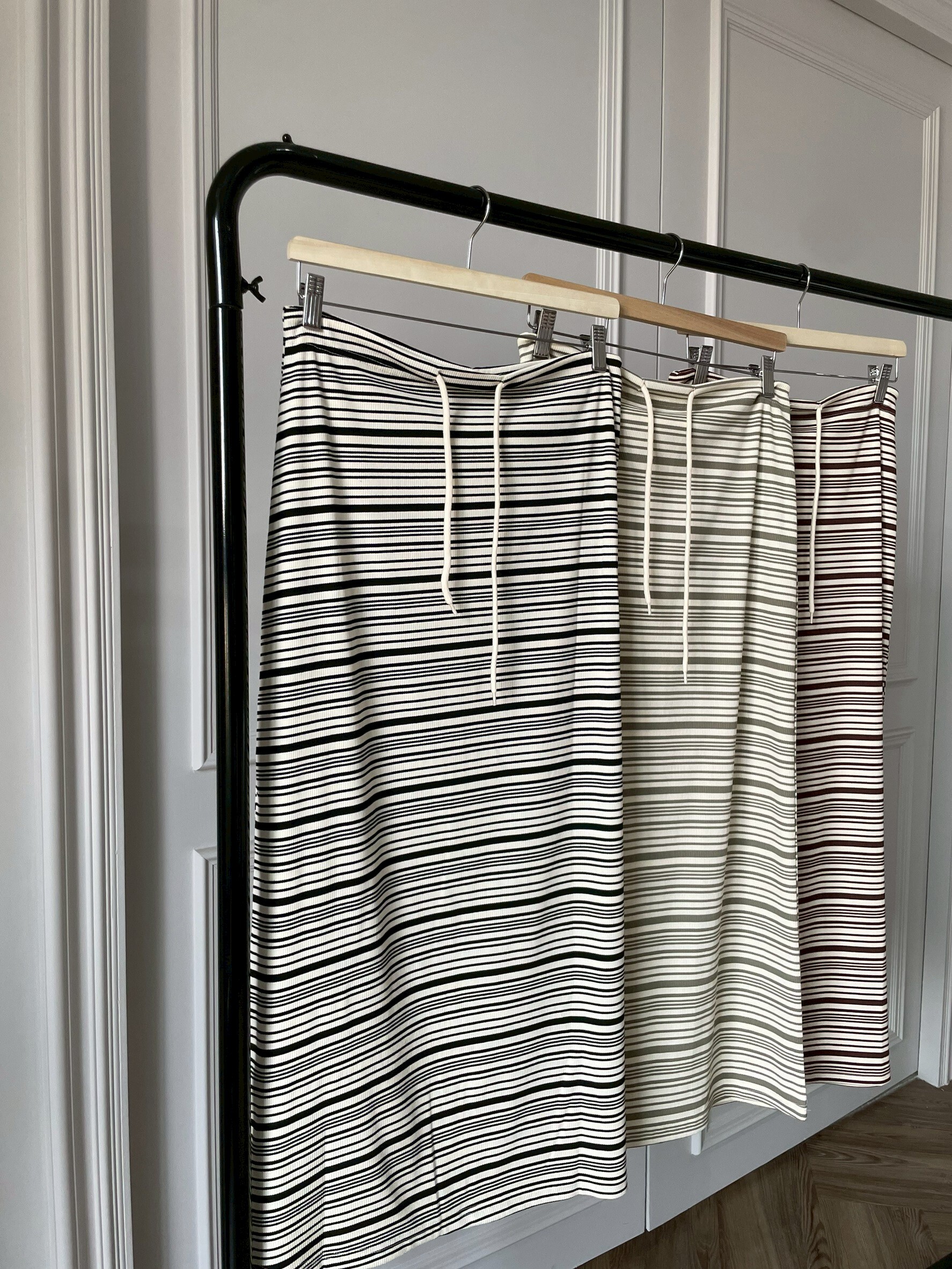 #AM41 必收條紋長裙(黑/咖/軍綠)