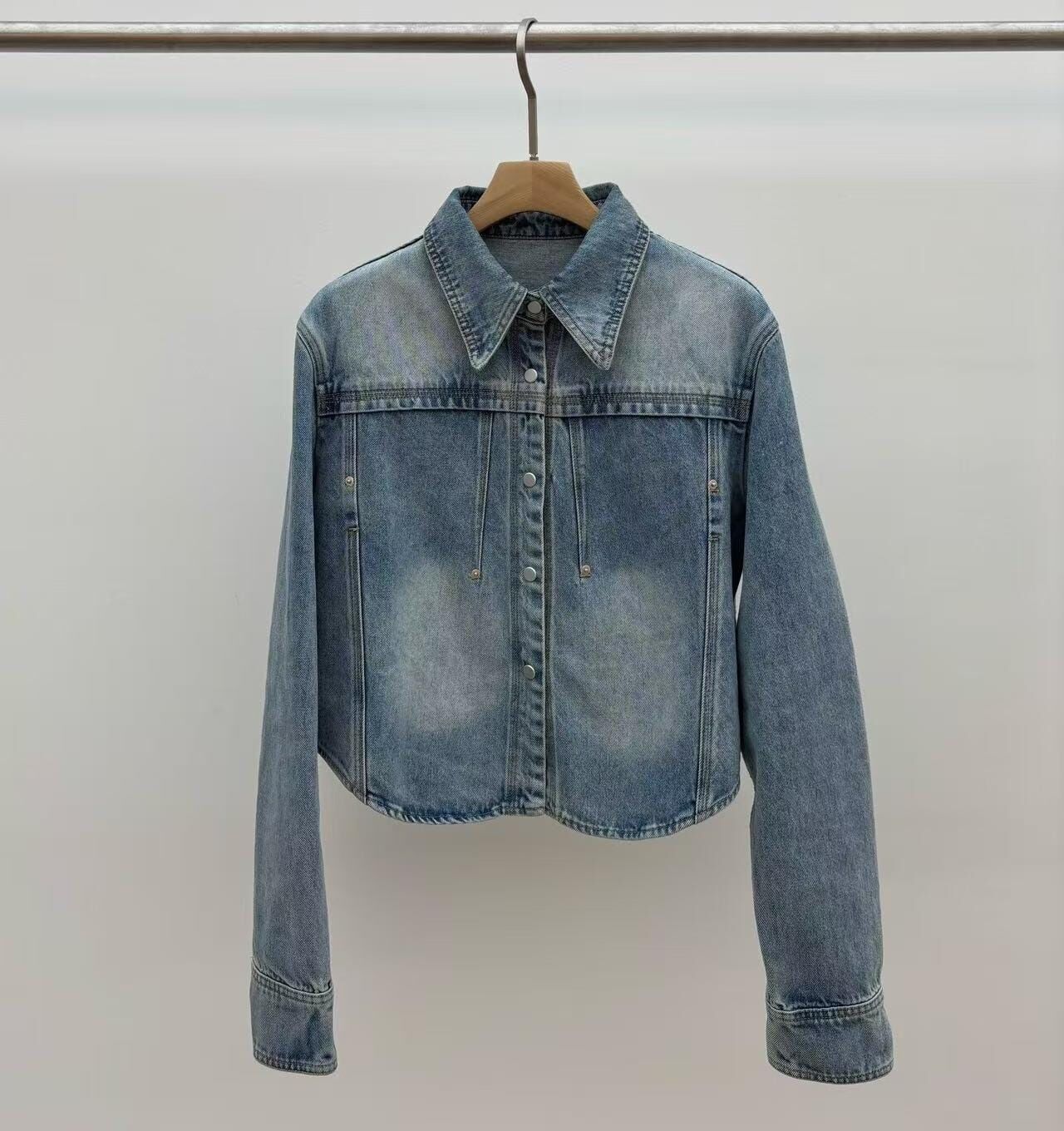 JU6007 淺藍水洗短版牛仔外套