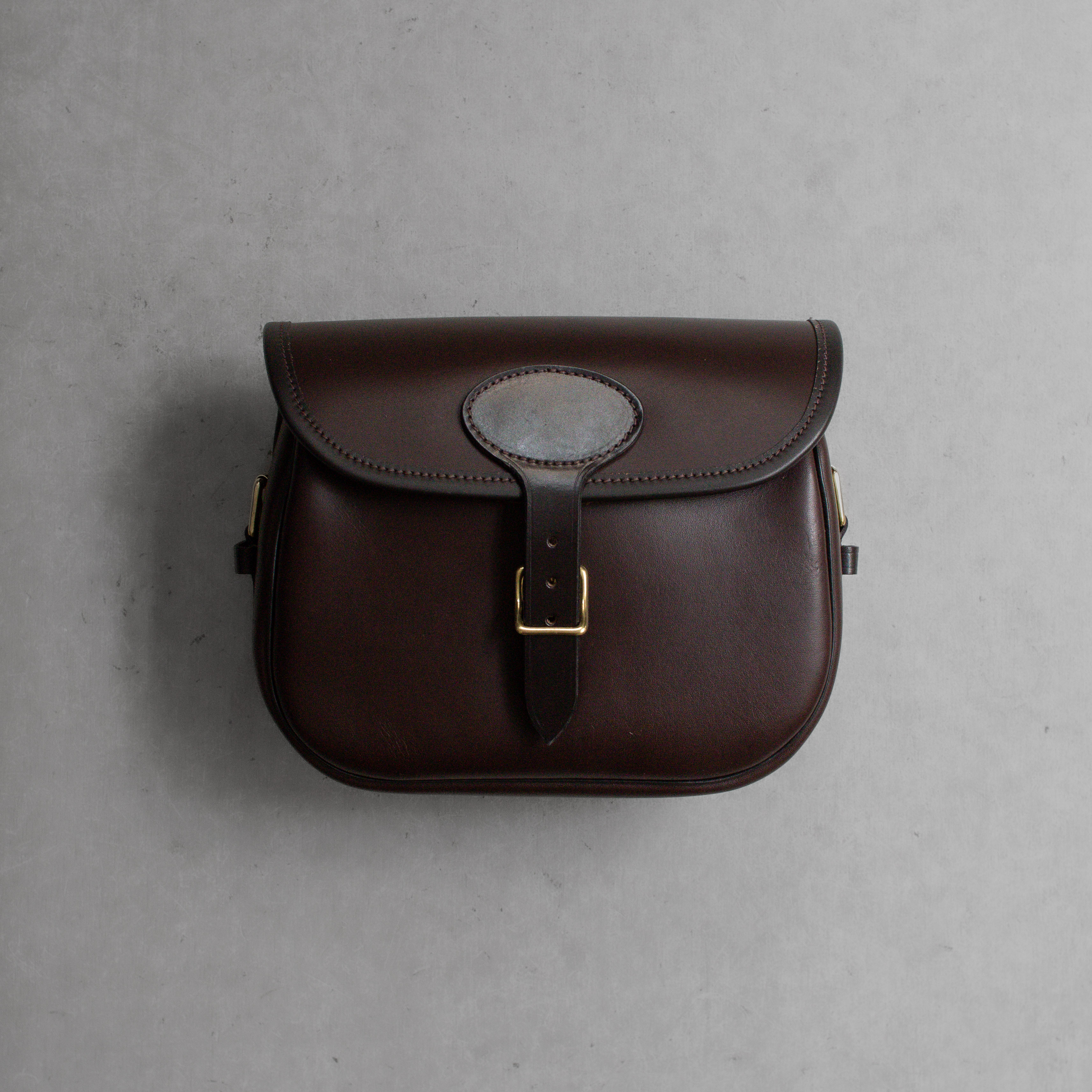 BRADY CARTRIDGE BAG 50 皮革 斜背 彈夾包