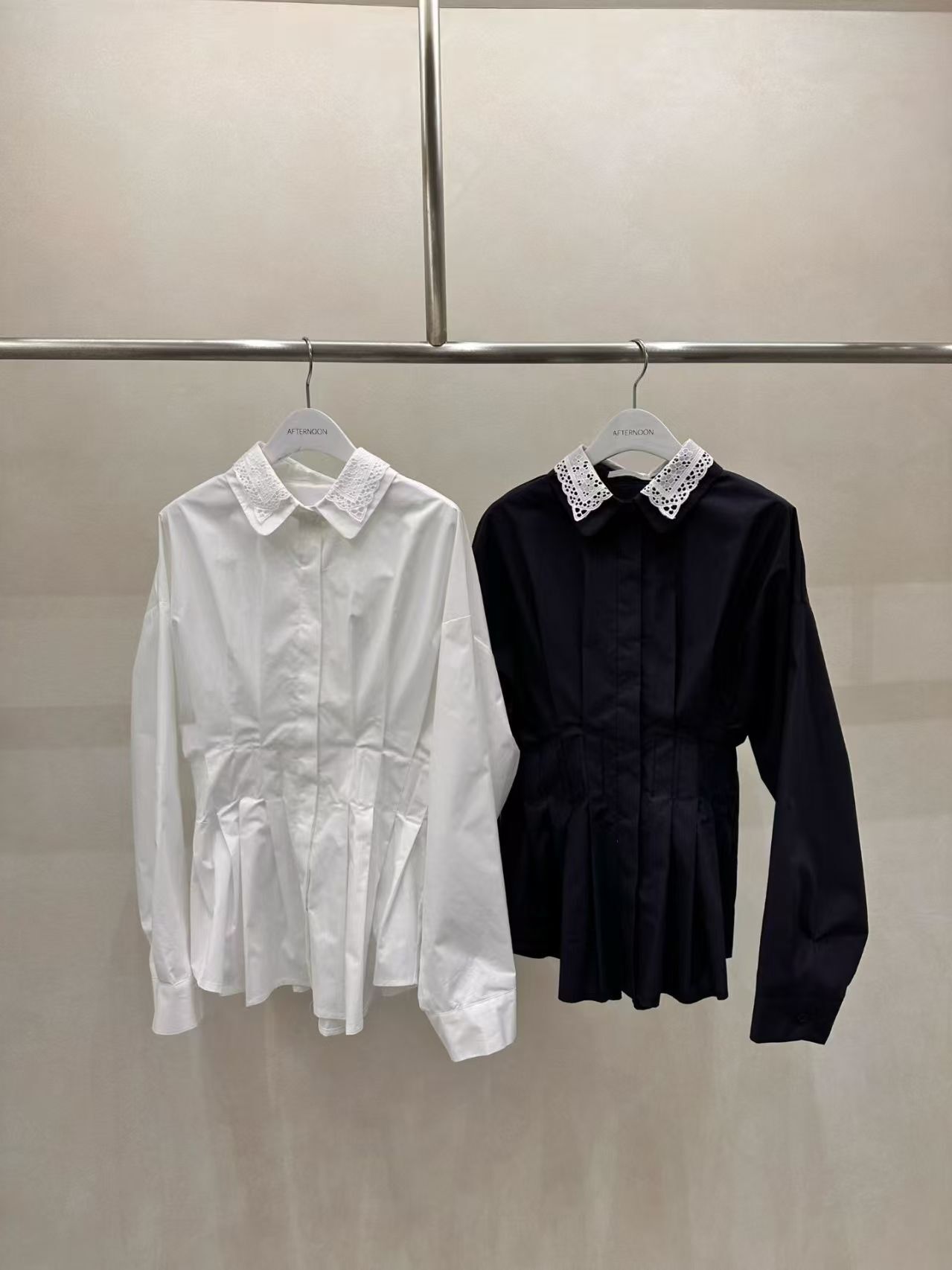 AF6005 通花反領百褶恤衫