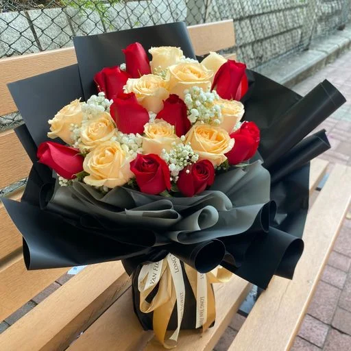 W -Loyal忠誠的愛-28枝(浪漫香檳)