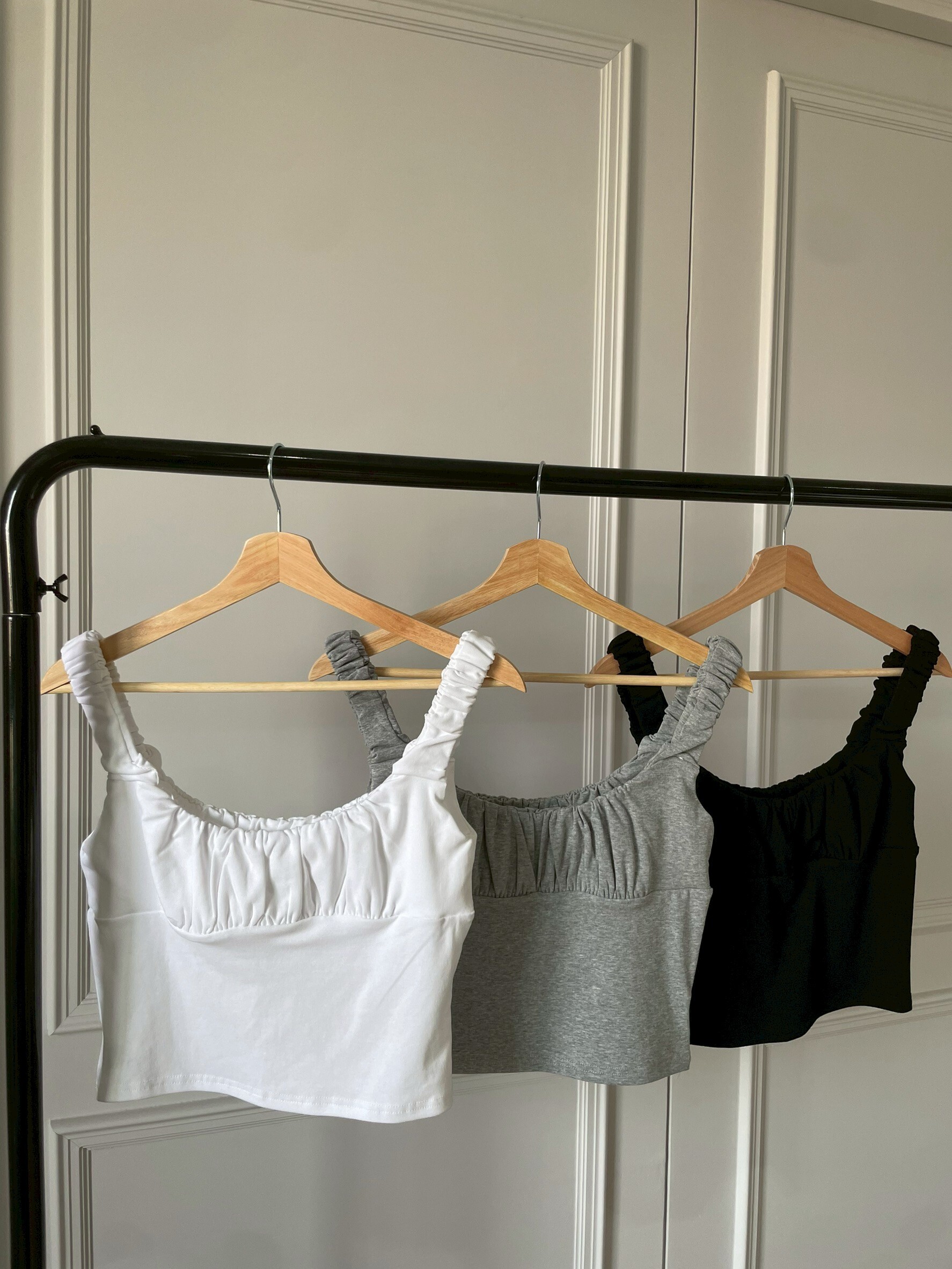 #AM64 兩穿抓皺背心(黑/白/灰)