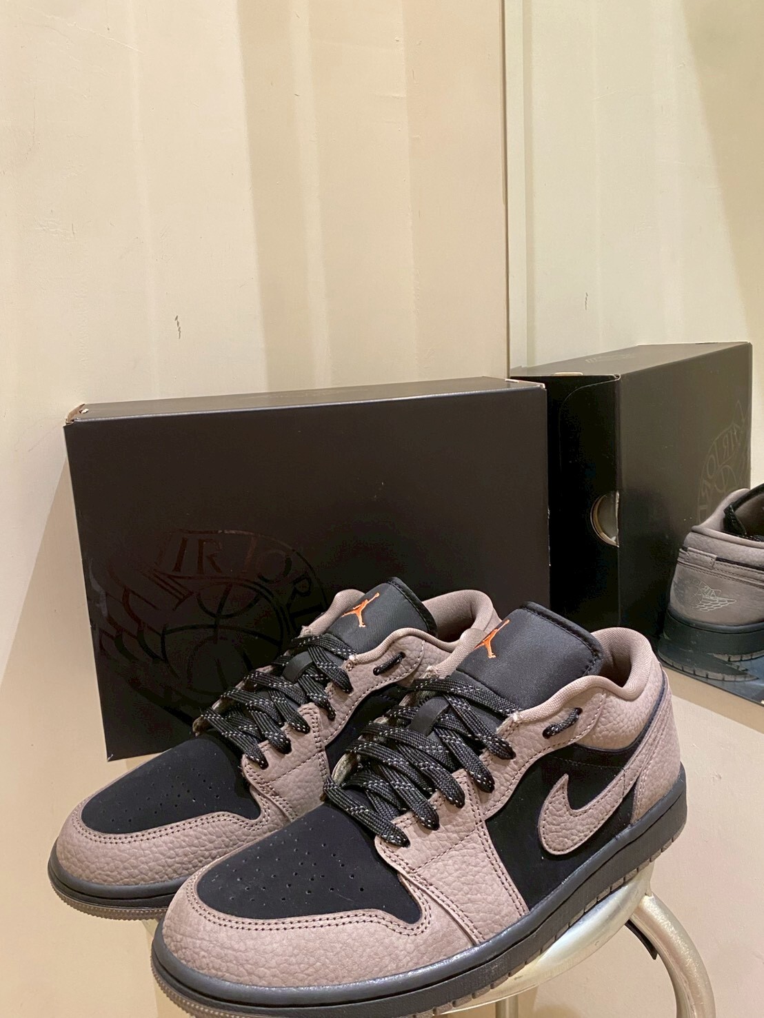 Nike Air Jordan 摩卡深棕 小倒勾 休閒鞋 IB7109-005